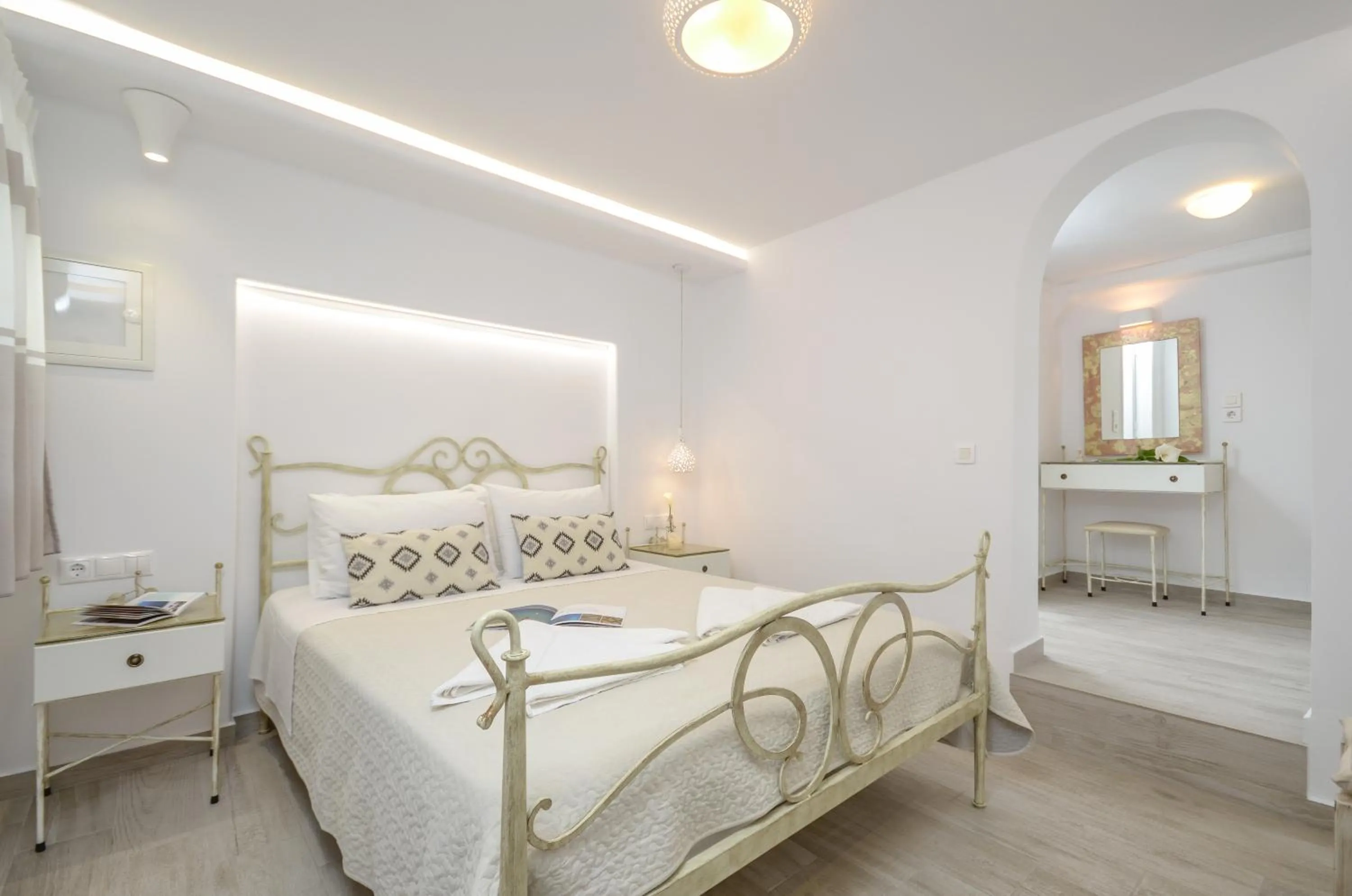 towels, Bed in Sofi pension