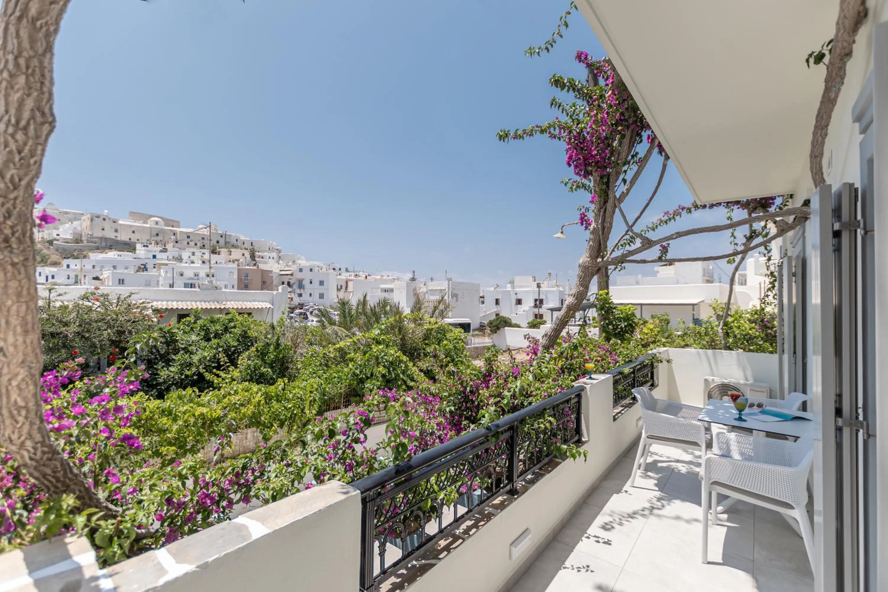 Property building in Sofi pension