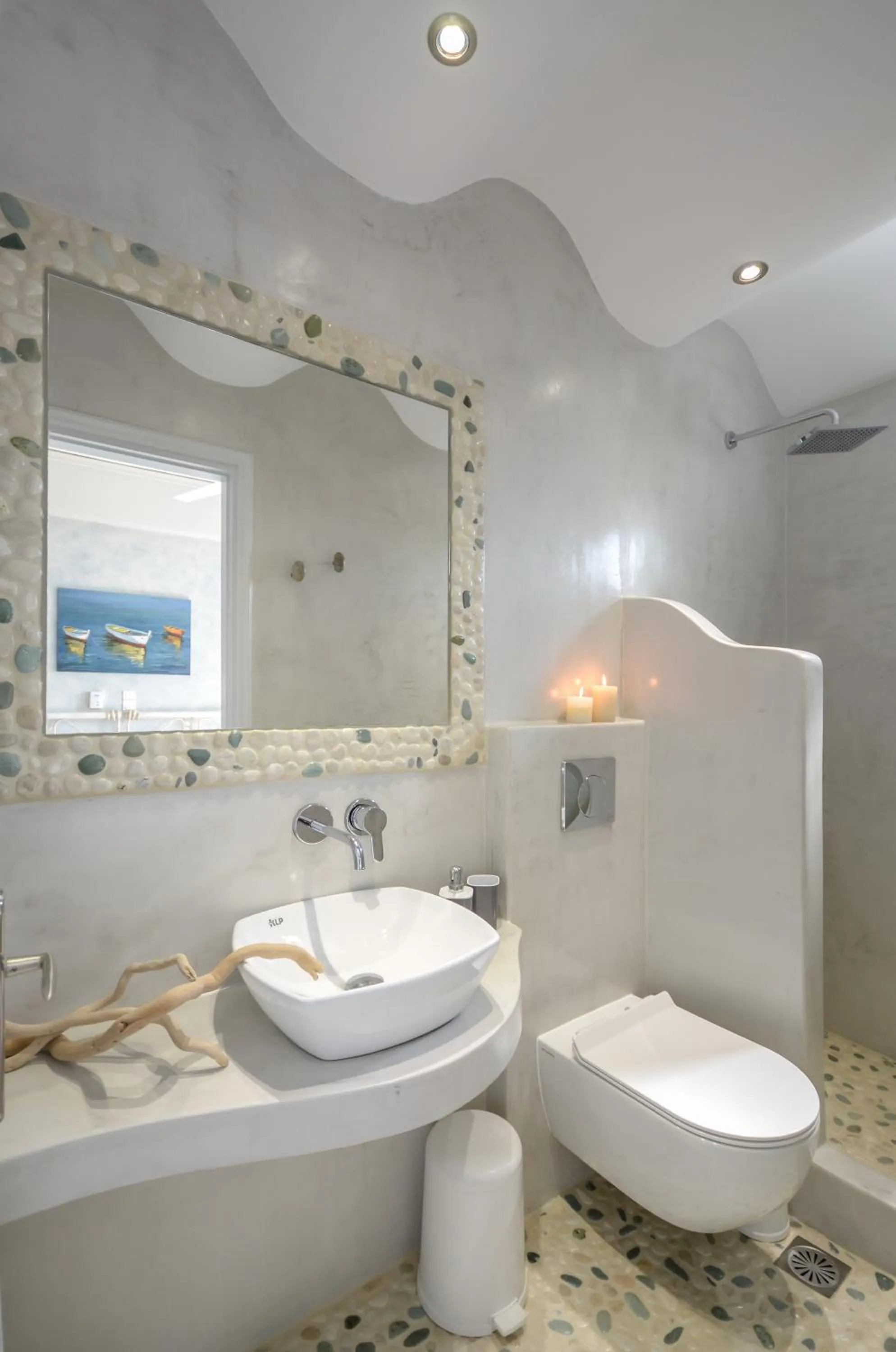 Shower in Sofi pension