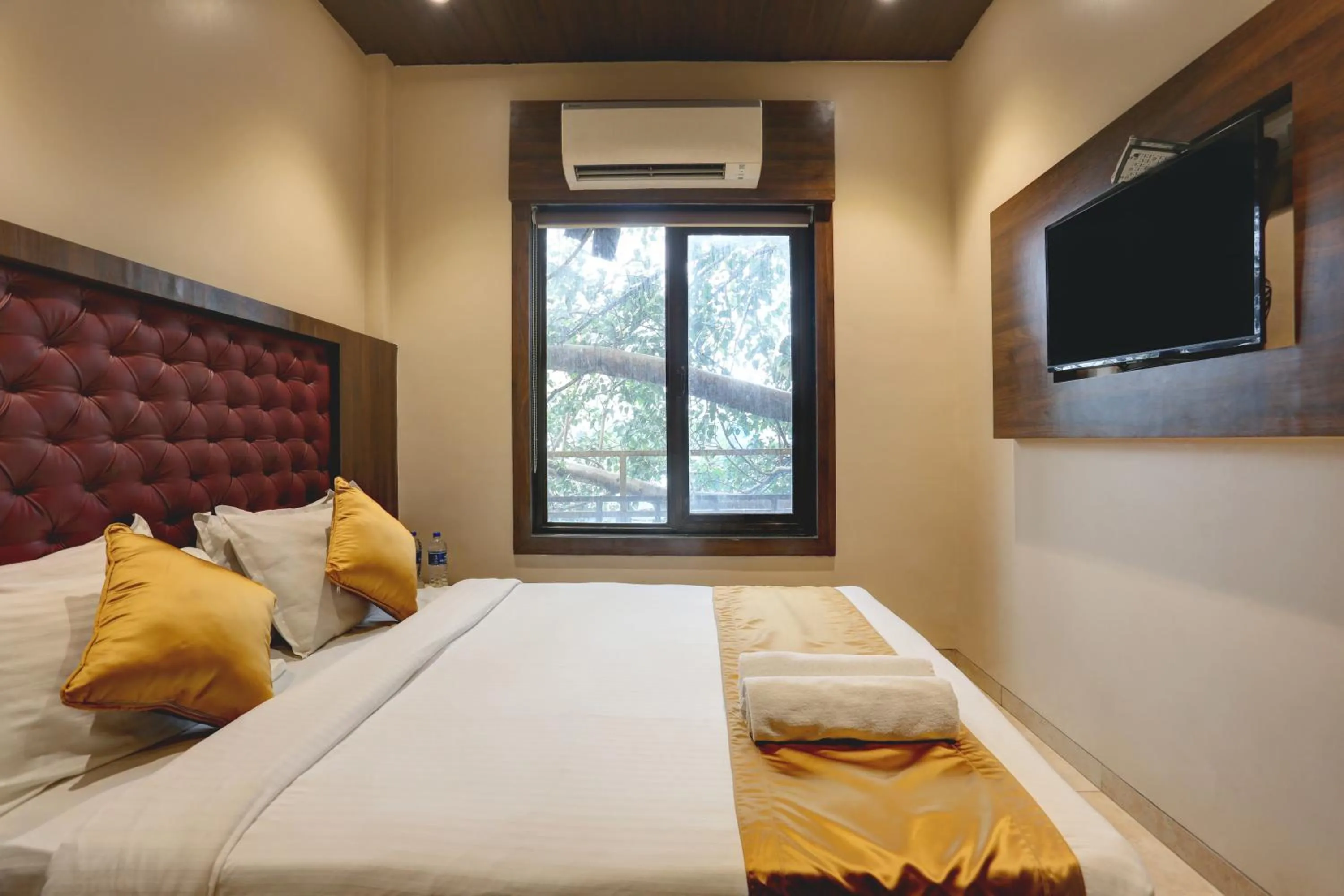 Bedroom, Bed in Hotel Sea Breeze