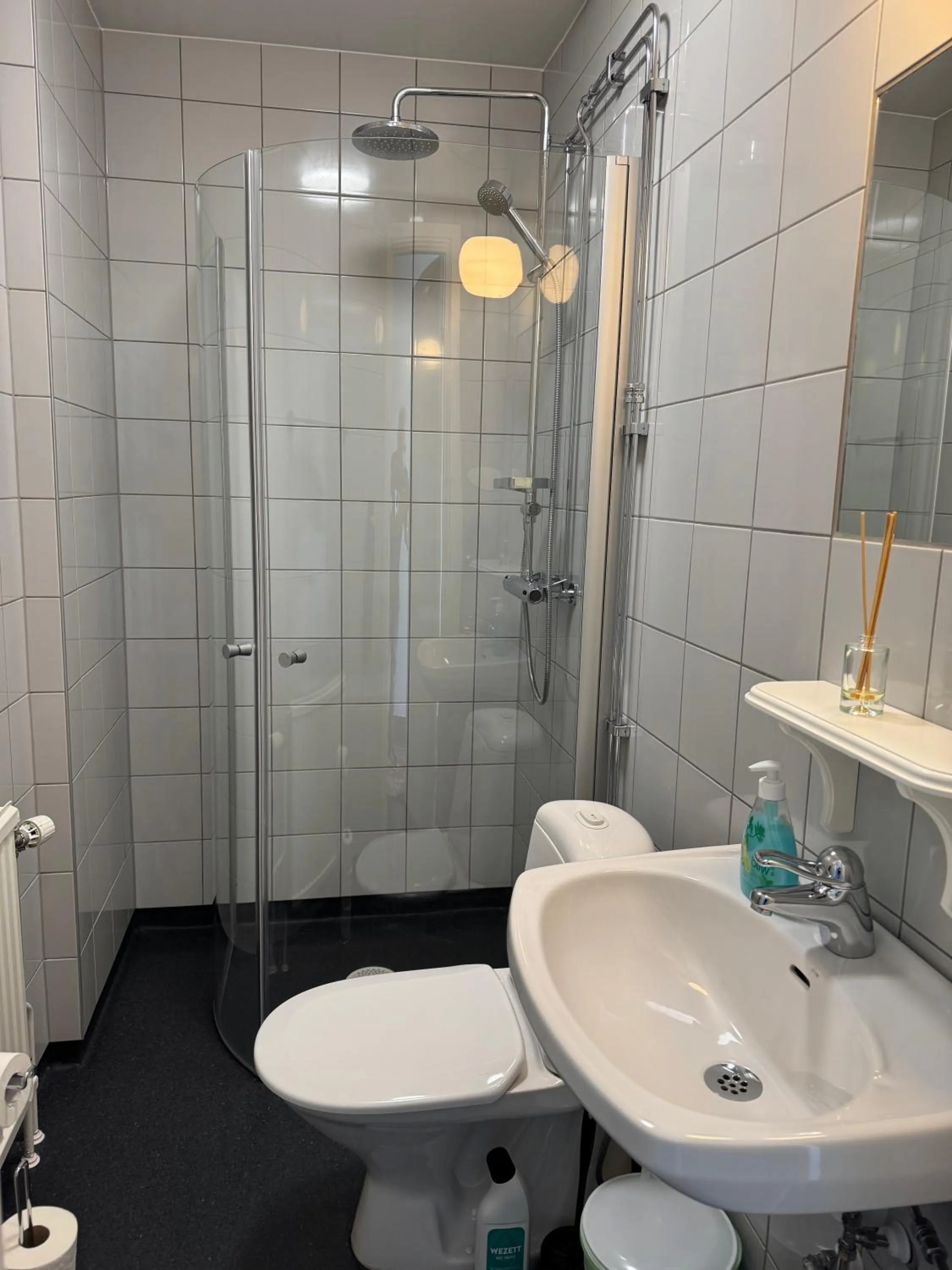 Shower in Brunsbo G:a Biskopsgård Hotell & Konferens