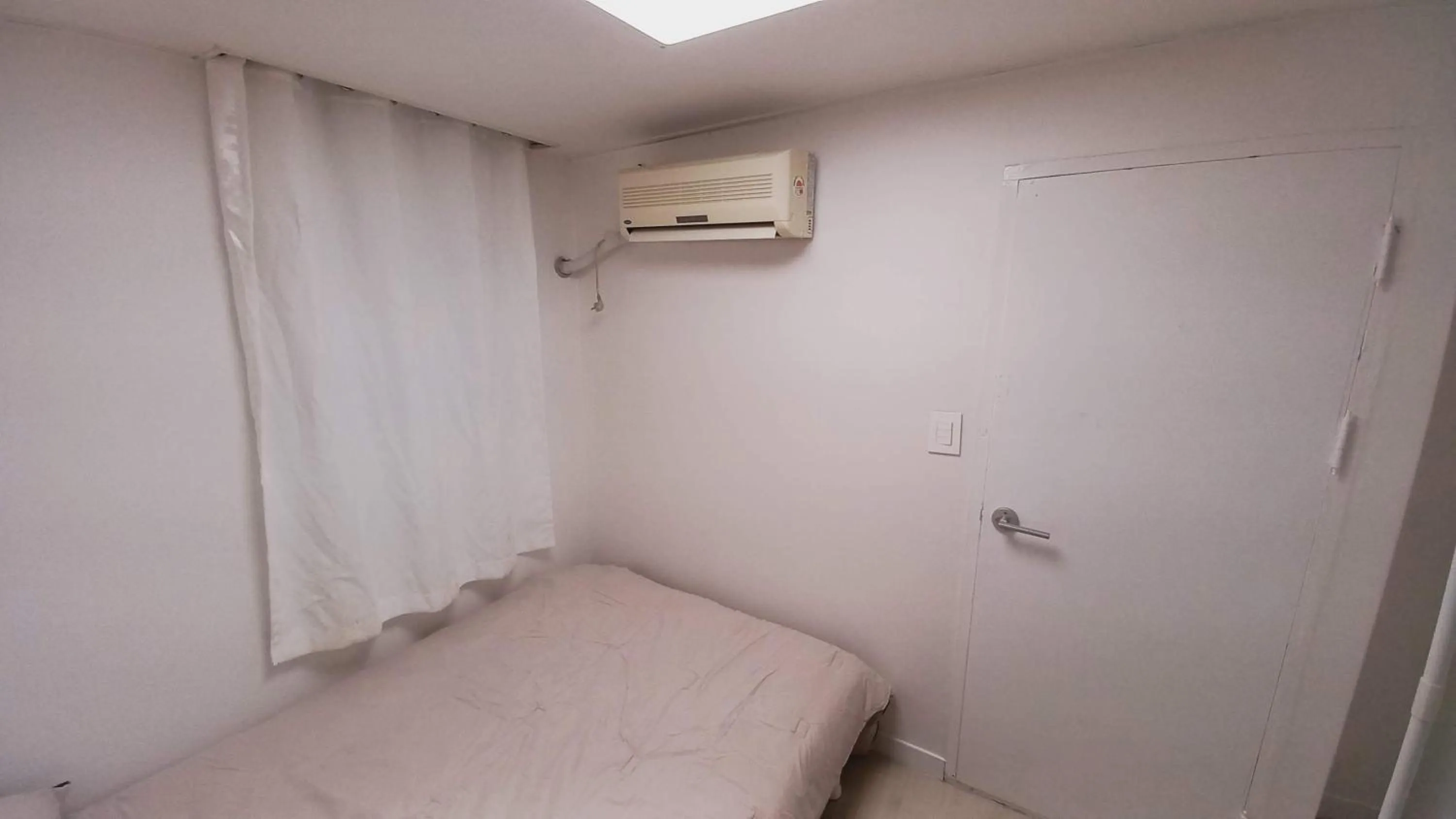 Bed in G Yongsan Inn