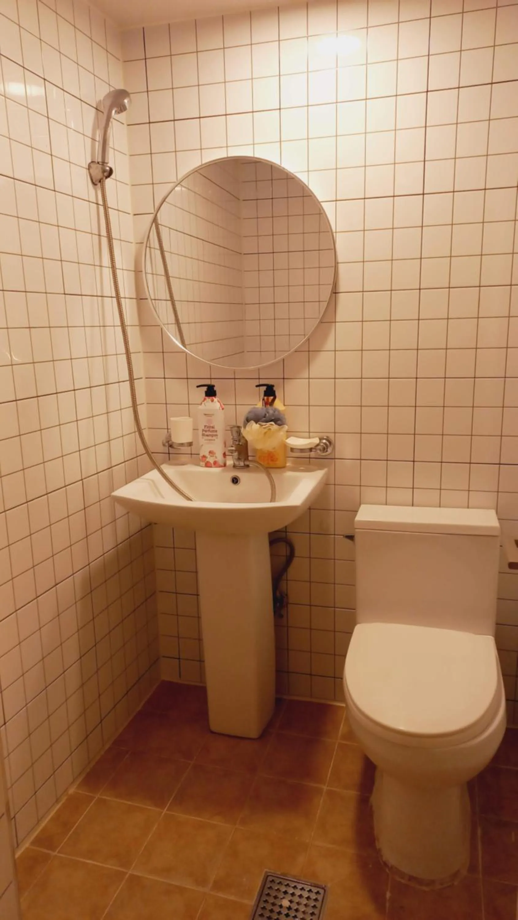 Bathroom in G Yongsan Inn