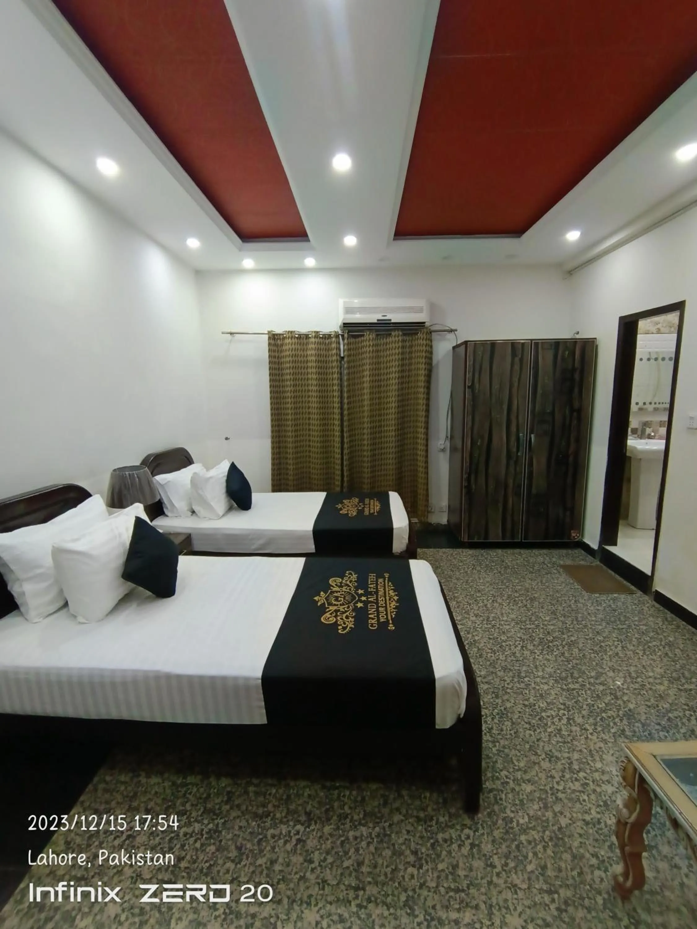 Photo of the whole room, Bed in Grand AlFateh Hotel