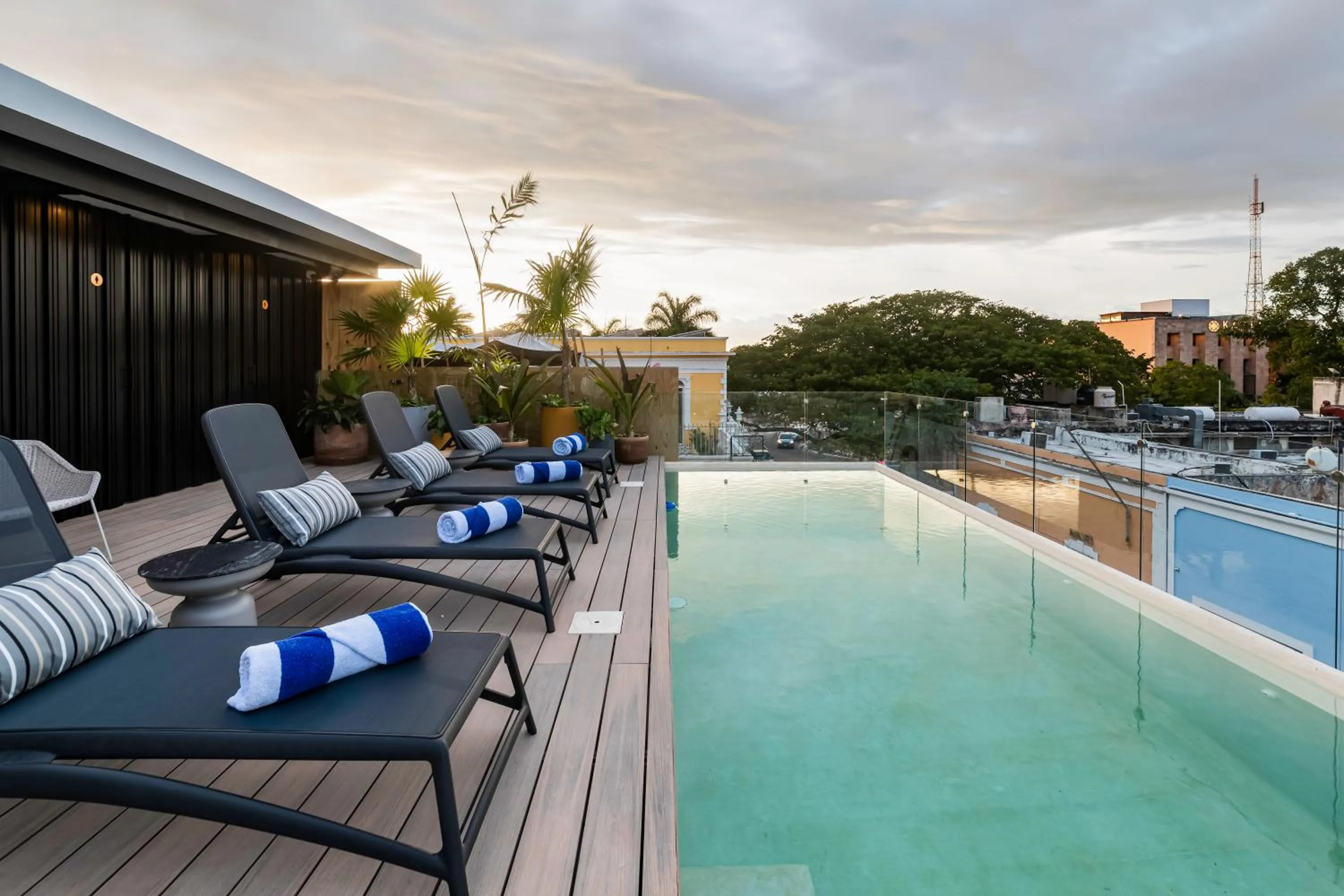 Day in Casa Continental Hotel Boutique & Suites - Adults Only