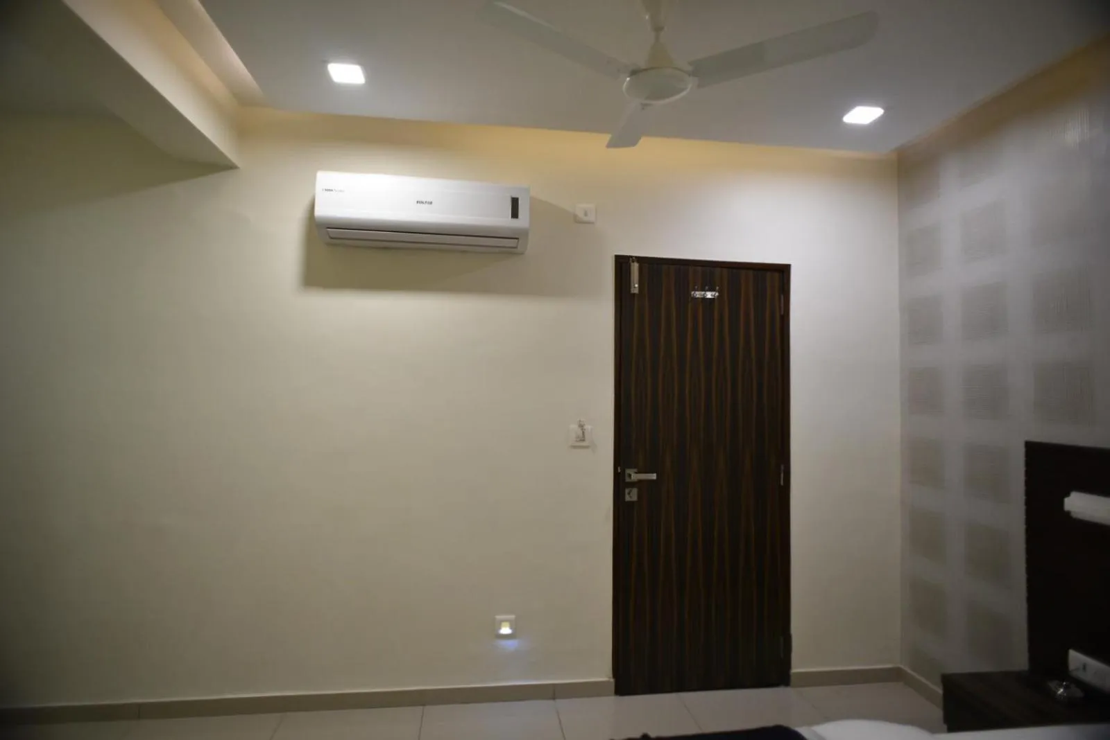 Hotel Royal Residency