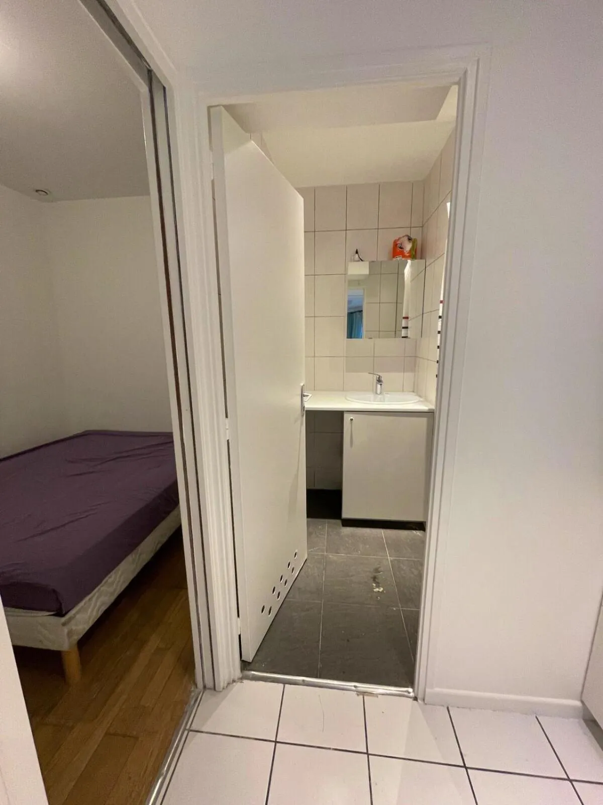 Bedroom, Bed in T2 sur cour au coeur des JO 2024