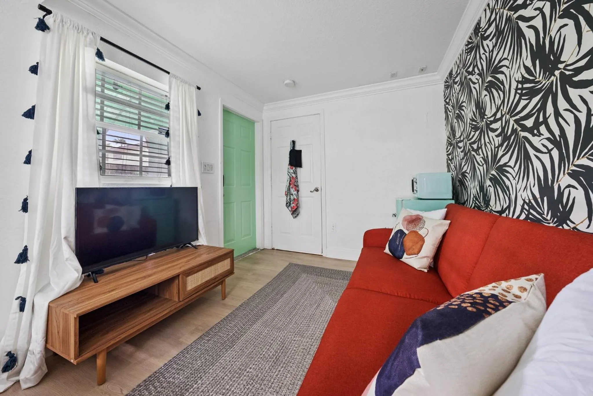 Las Olas Guest House