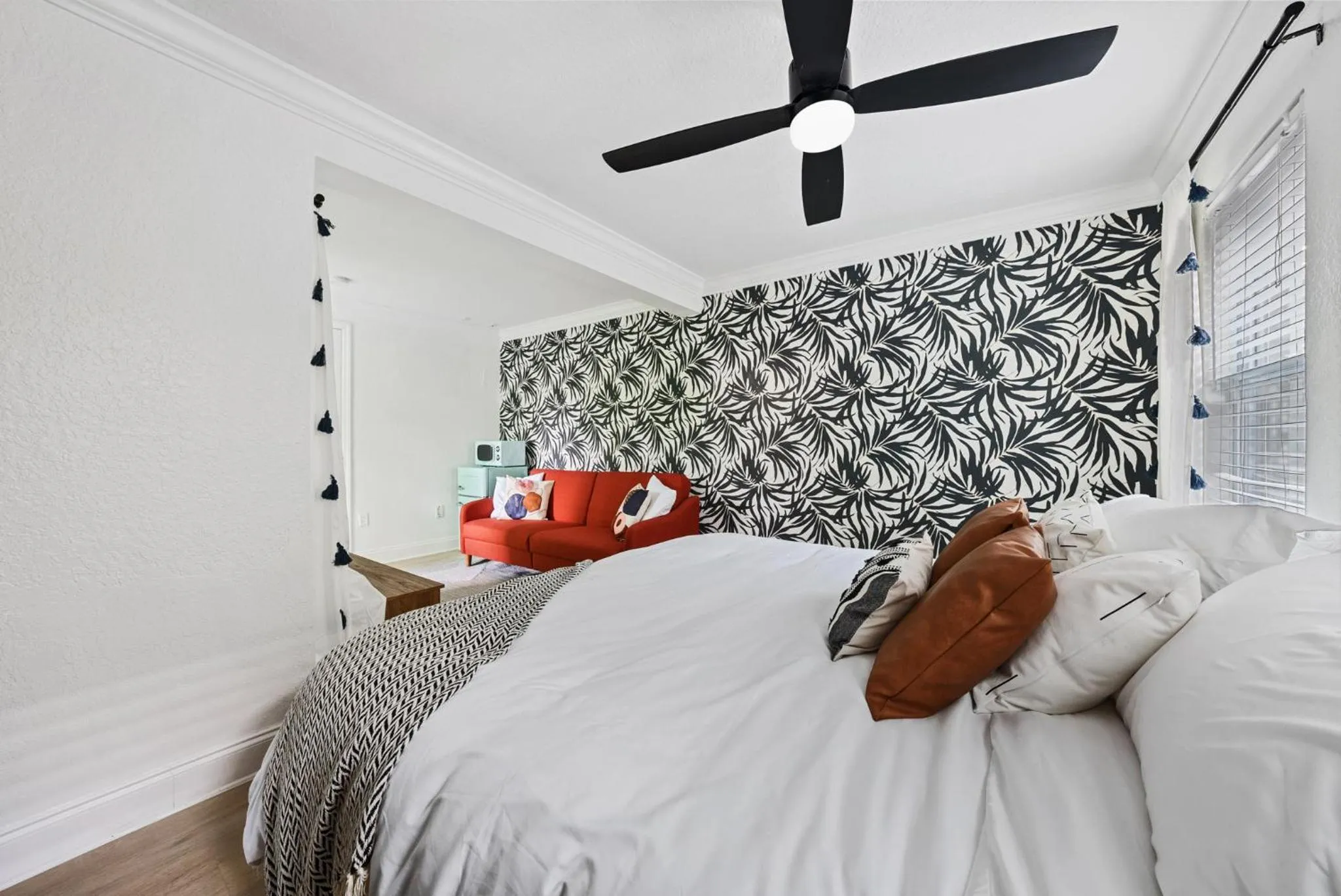 Las Olas Guest House