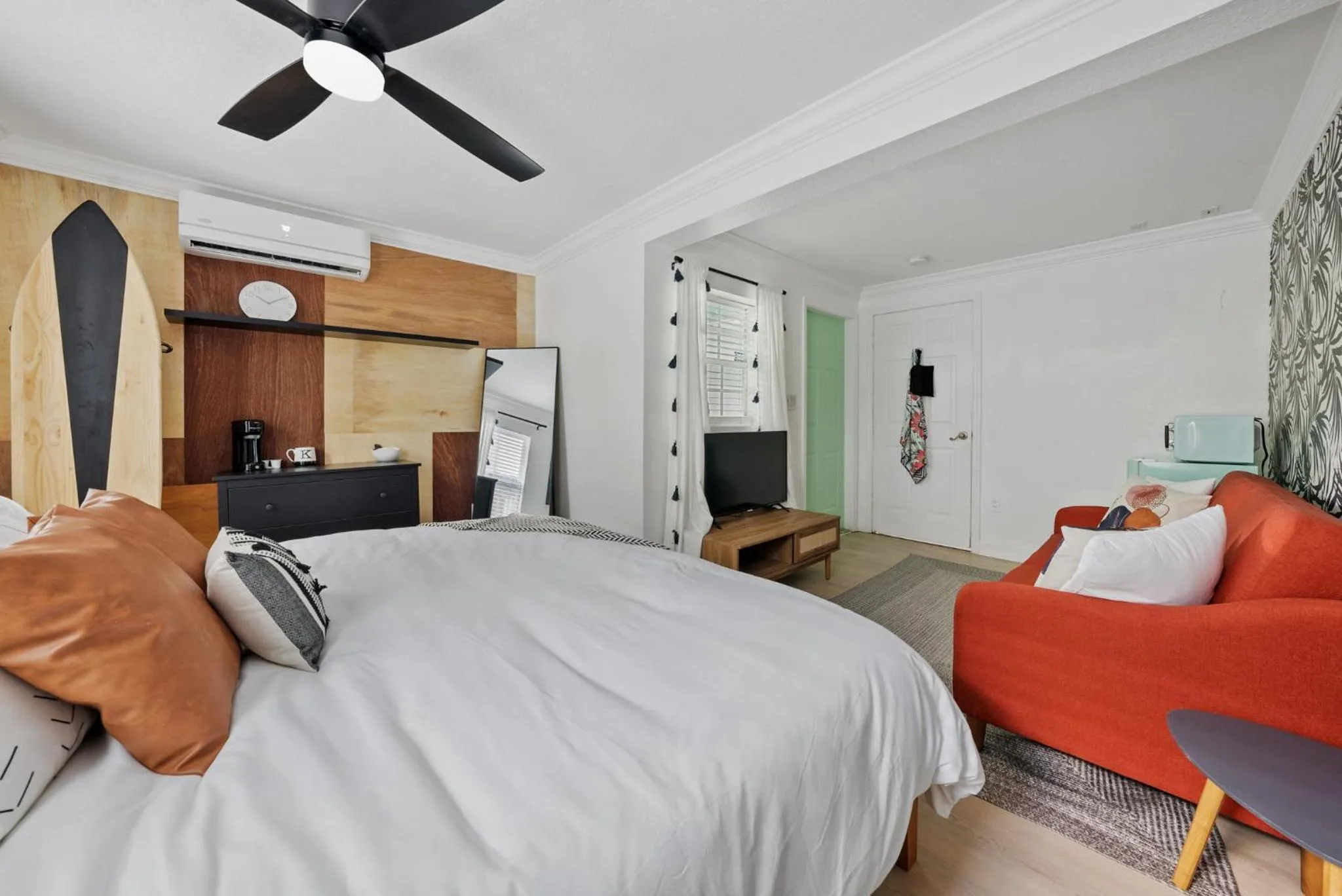 Las Olas Guest House