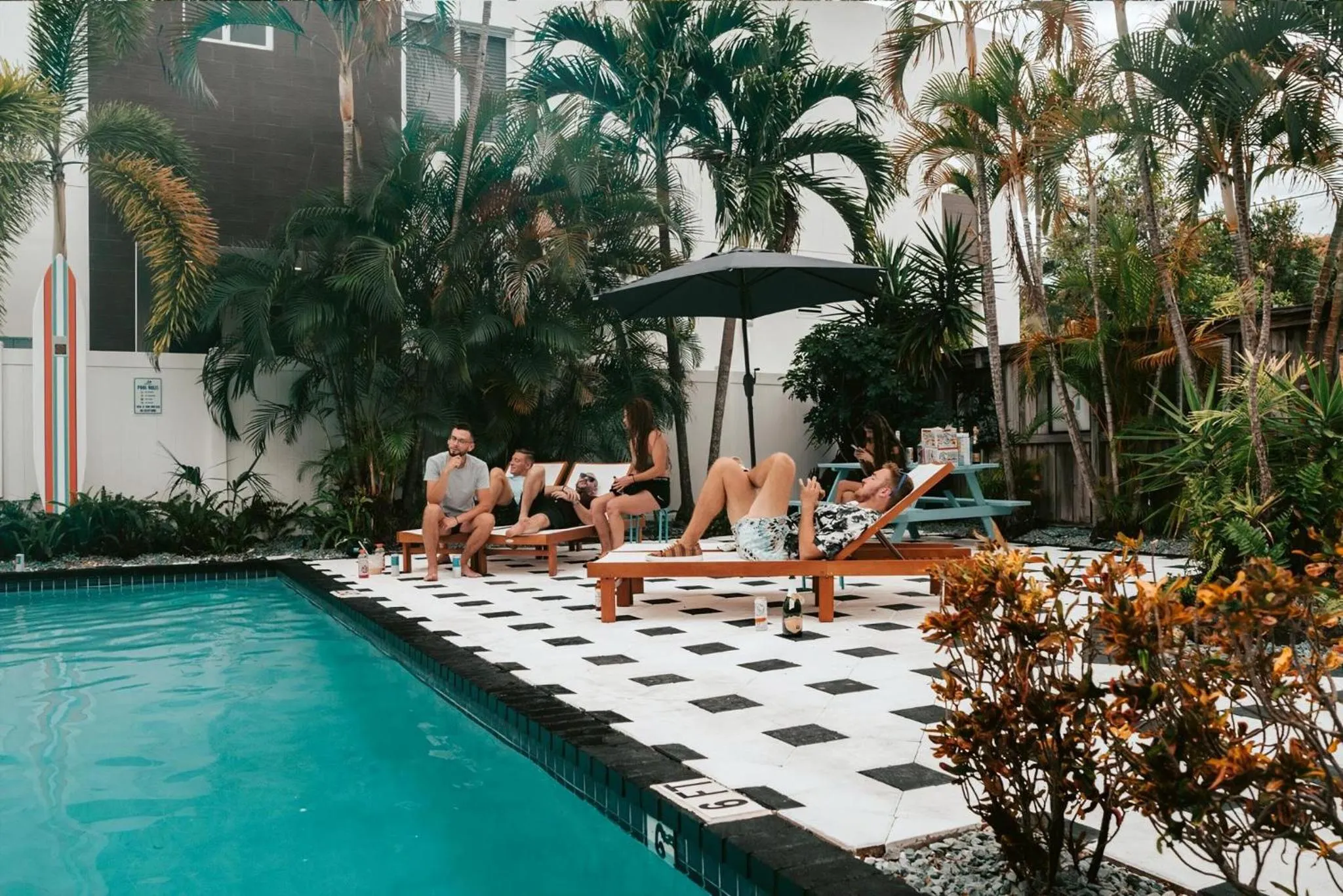 Property building in Las Olas Guest House