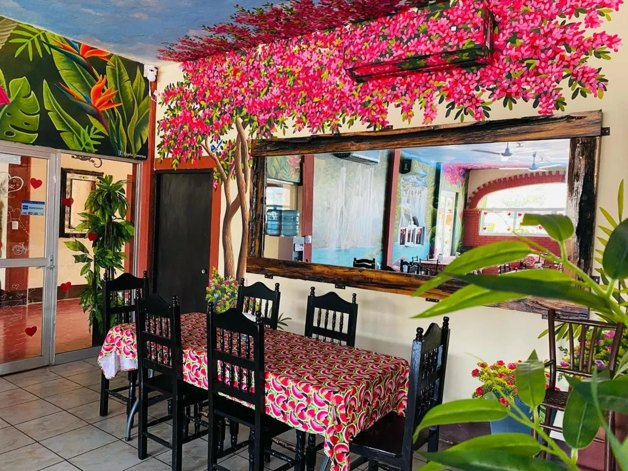 Restaurant/places to eat in Hotel Del Valle