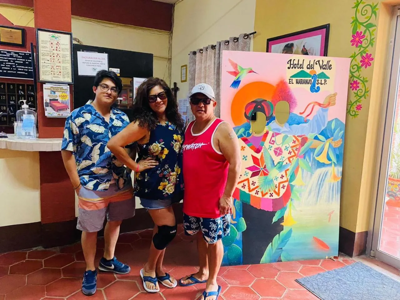 Guests in Hotel Del Valle