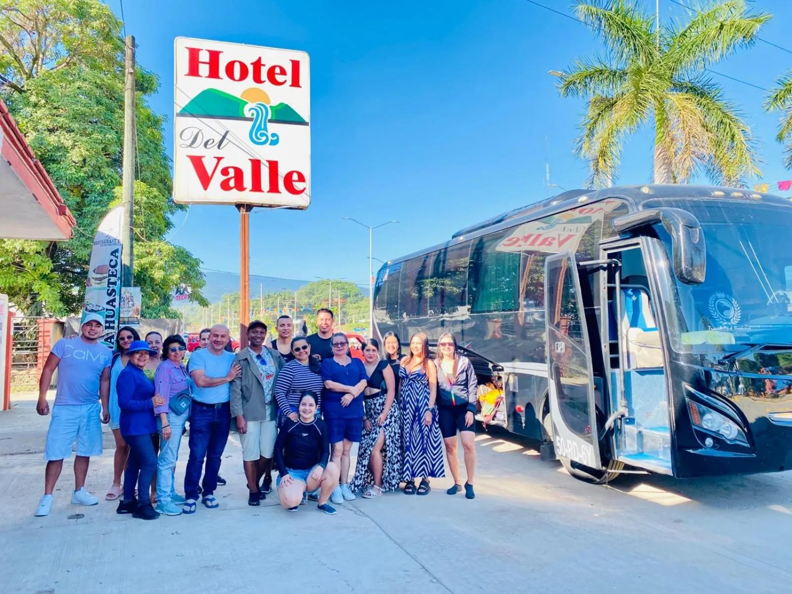 Parking in Hotel Del Valle