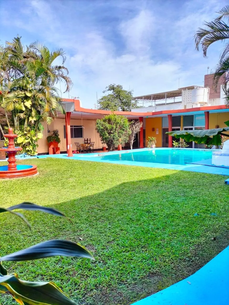 Swimming pool in Hotel Del Valle