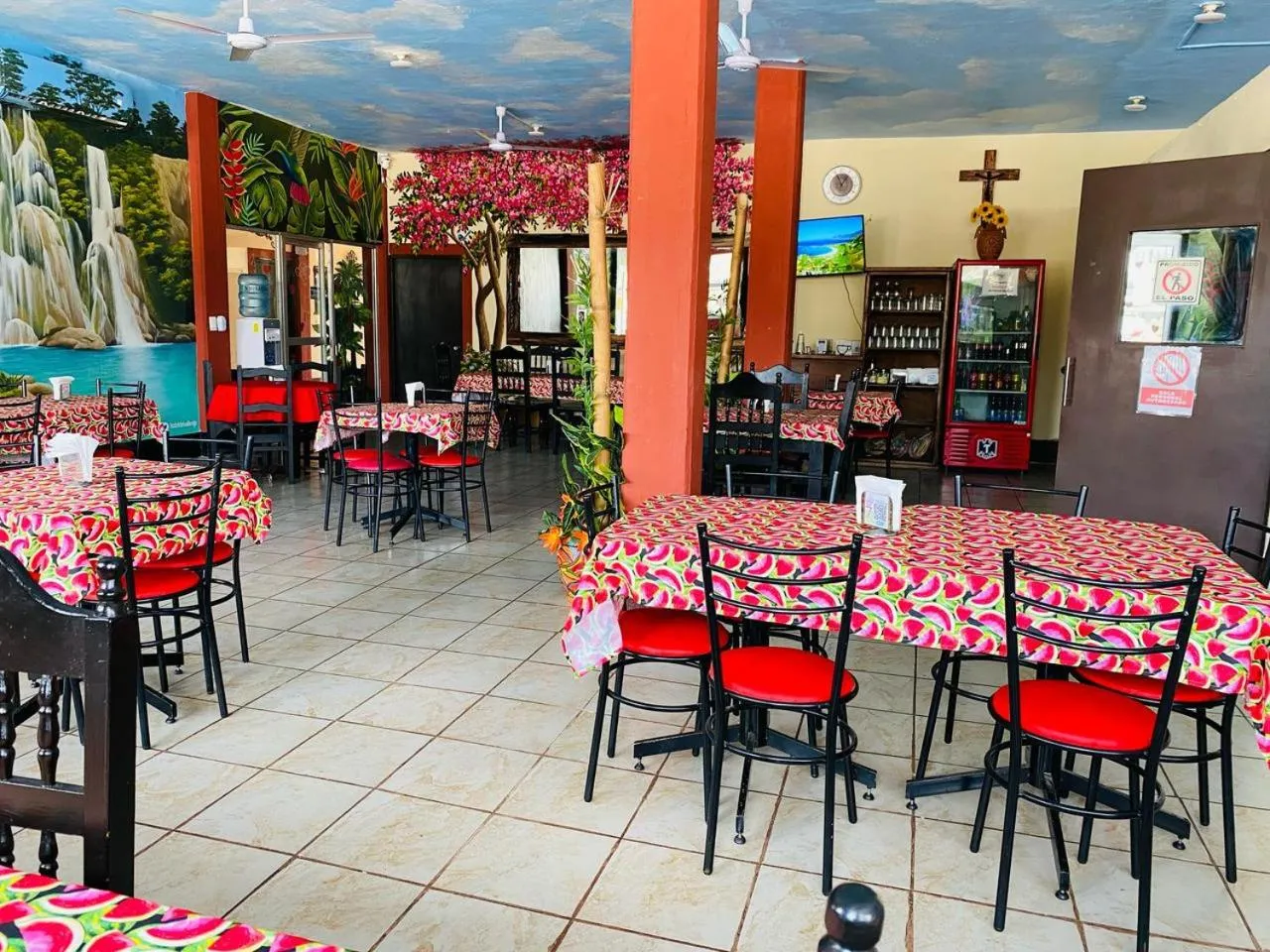 Restaurant/places to eat in Hotel Del Valle