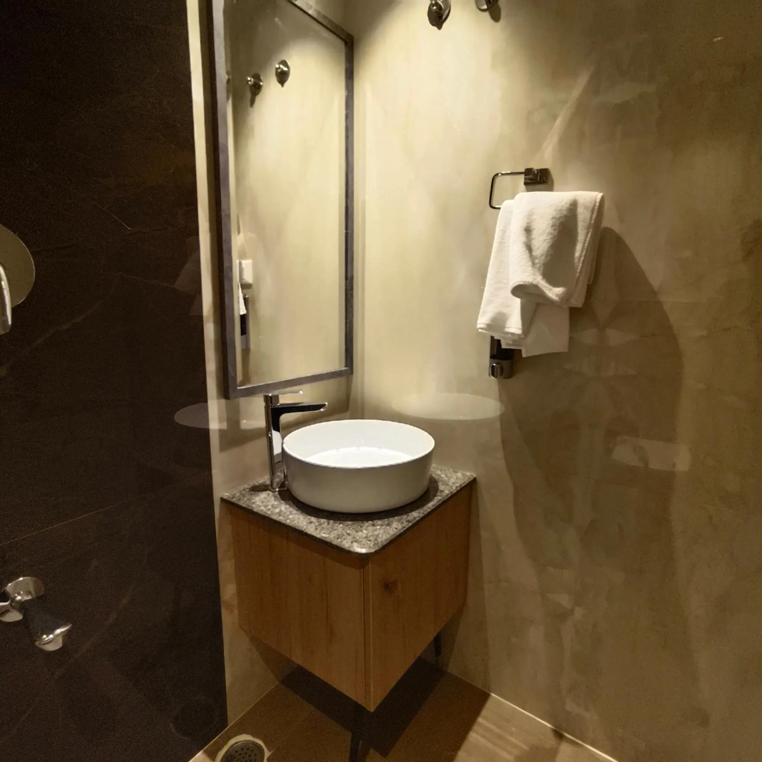 Bathroom in Zipp Hotel Le Opera