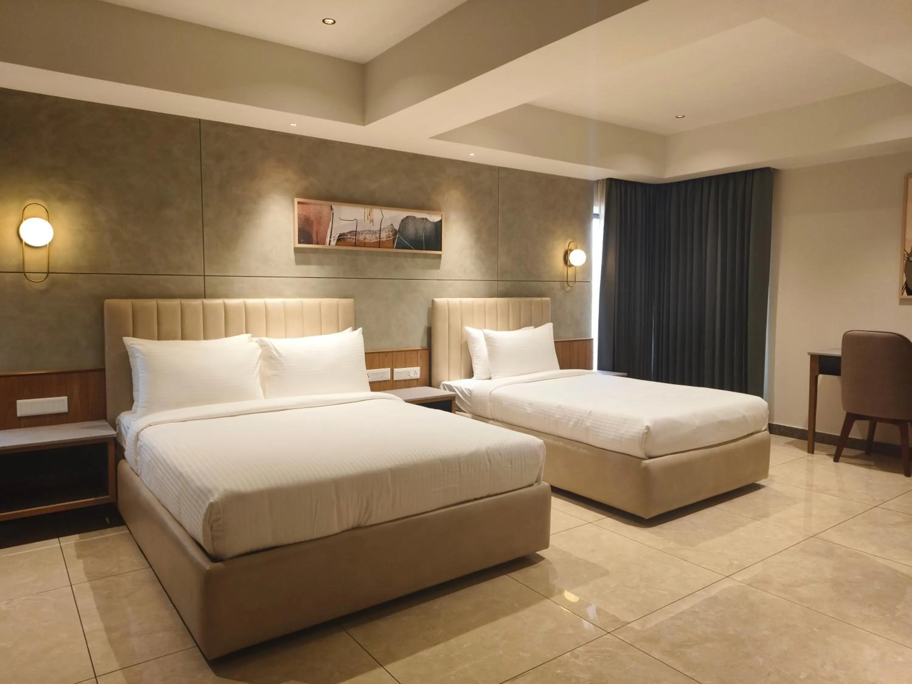 Bedroom, Bed in Zipp Hotel Le Opera