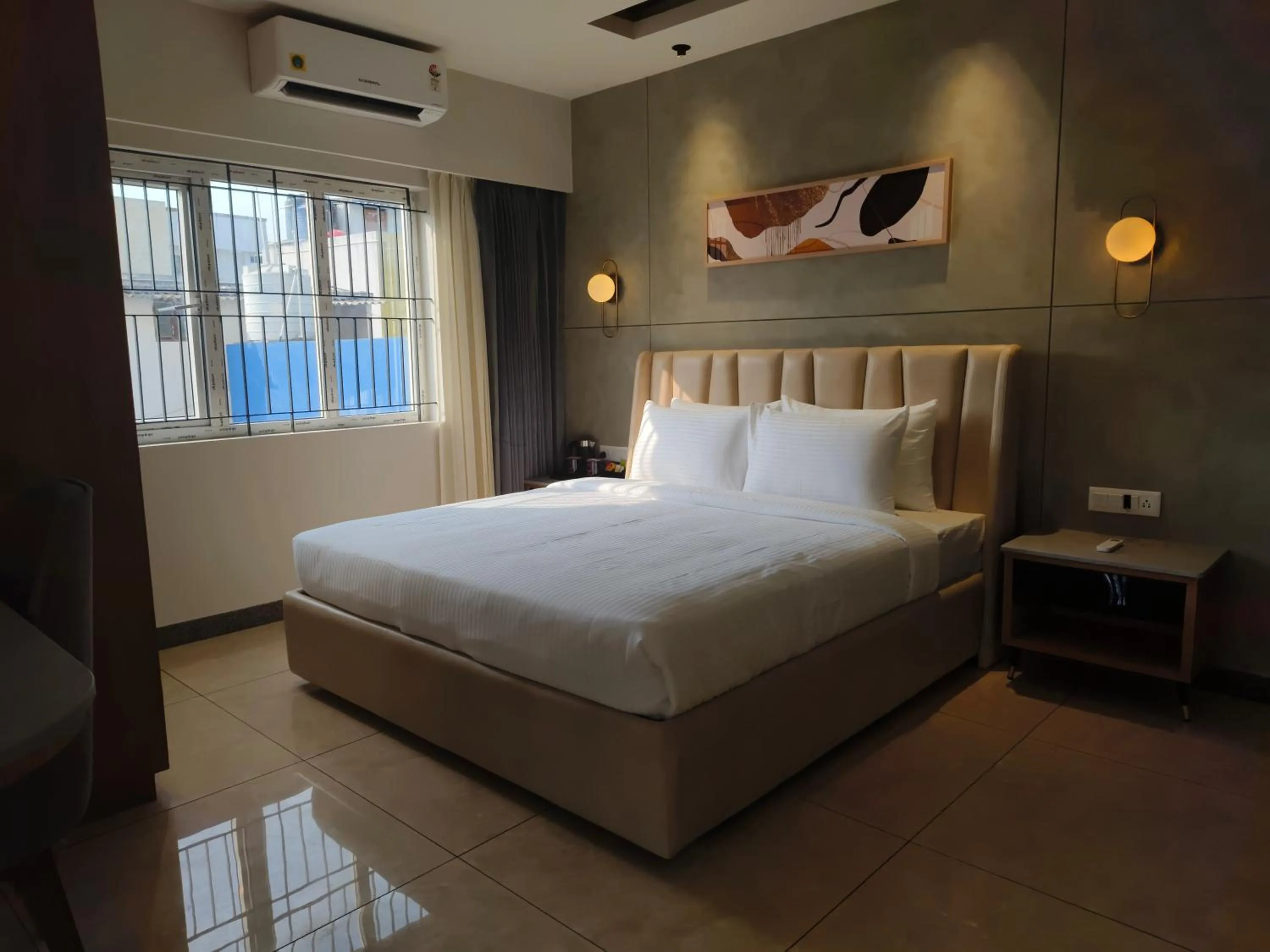 Bedroom, Bed in Zipp Hotel Le Opera