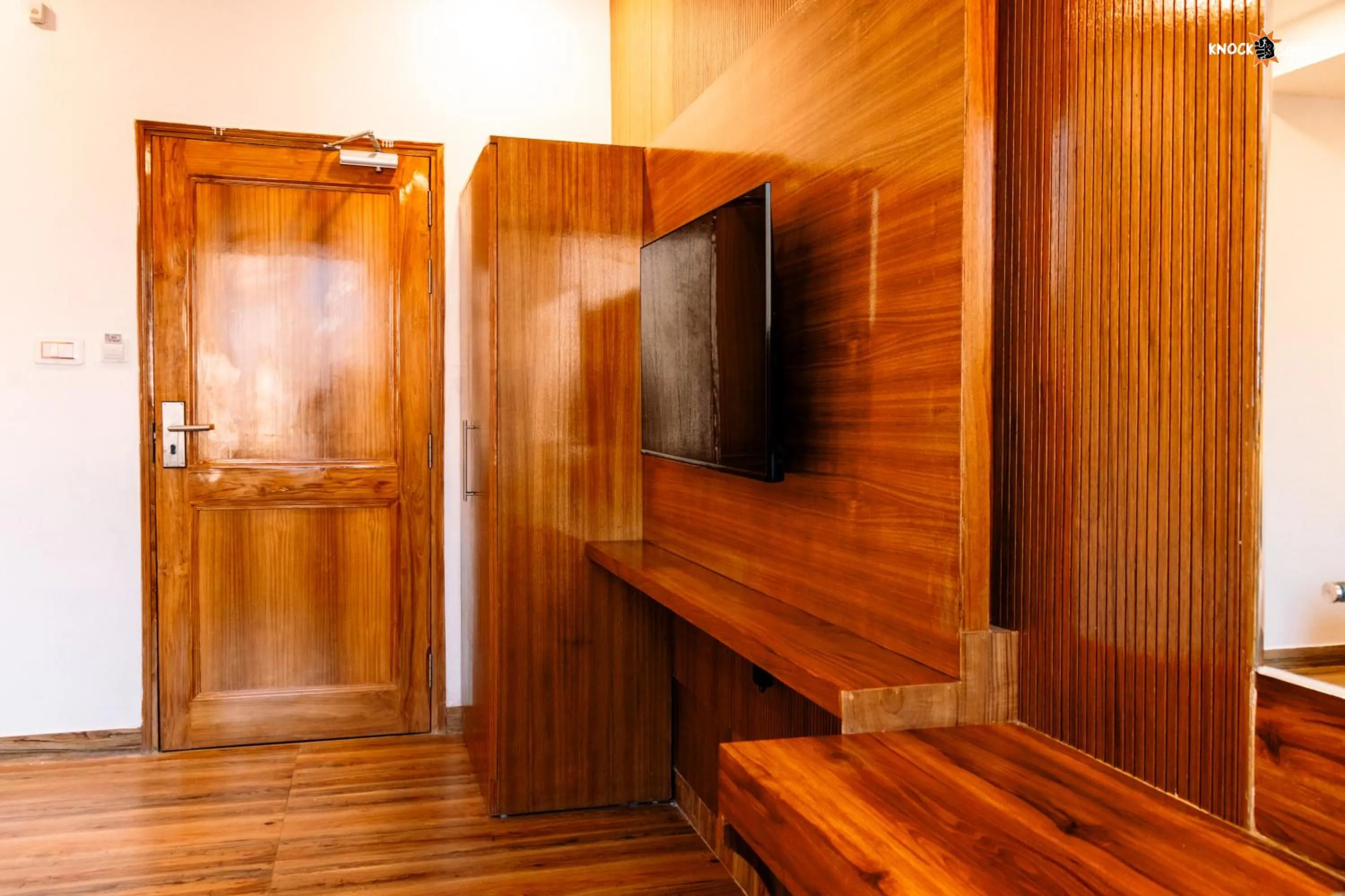 TV and multimedia in The Ecstasy Hotel