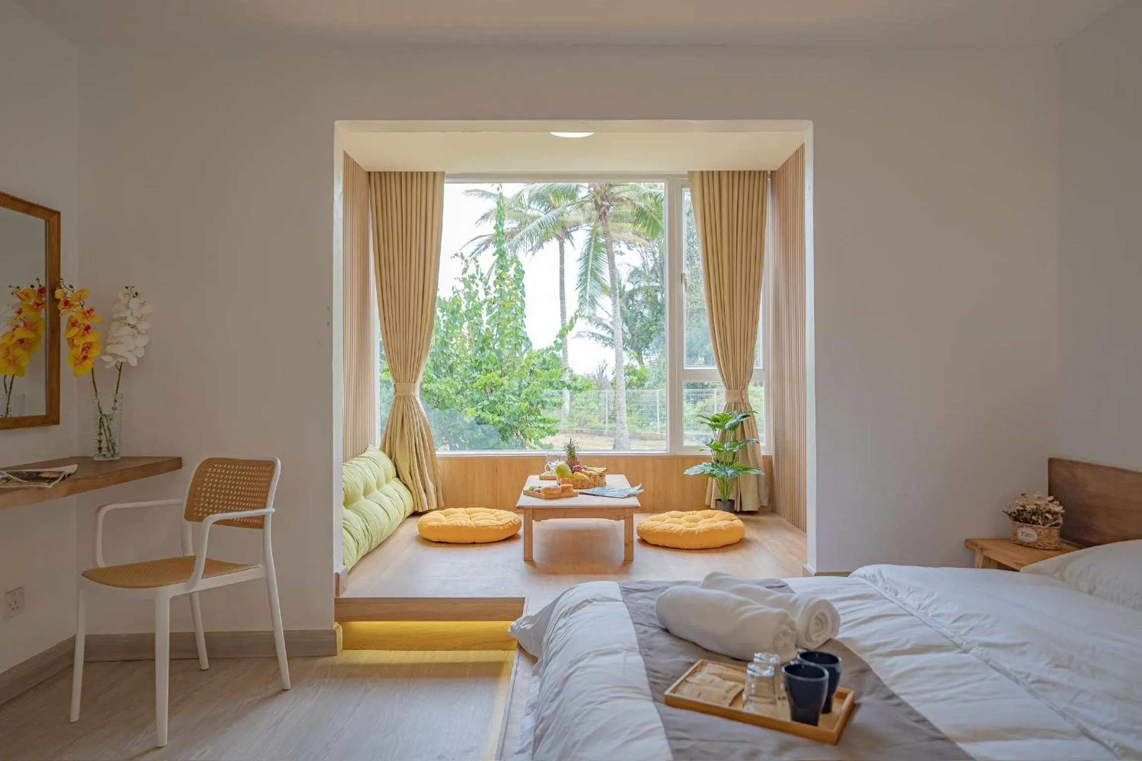 Photo of the whole room, Bed in BIDONG VIEW RESORT