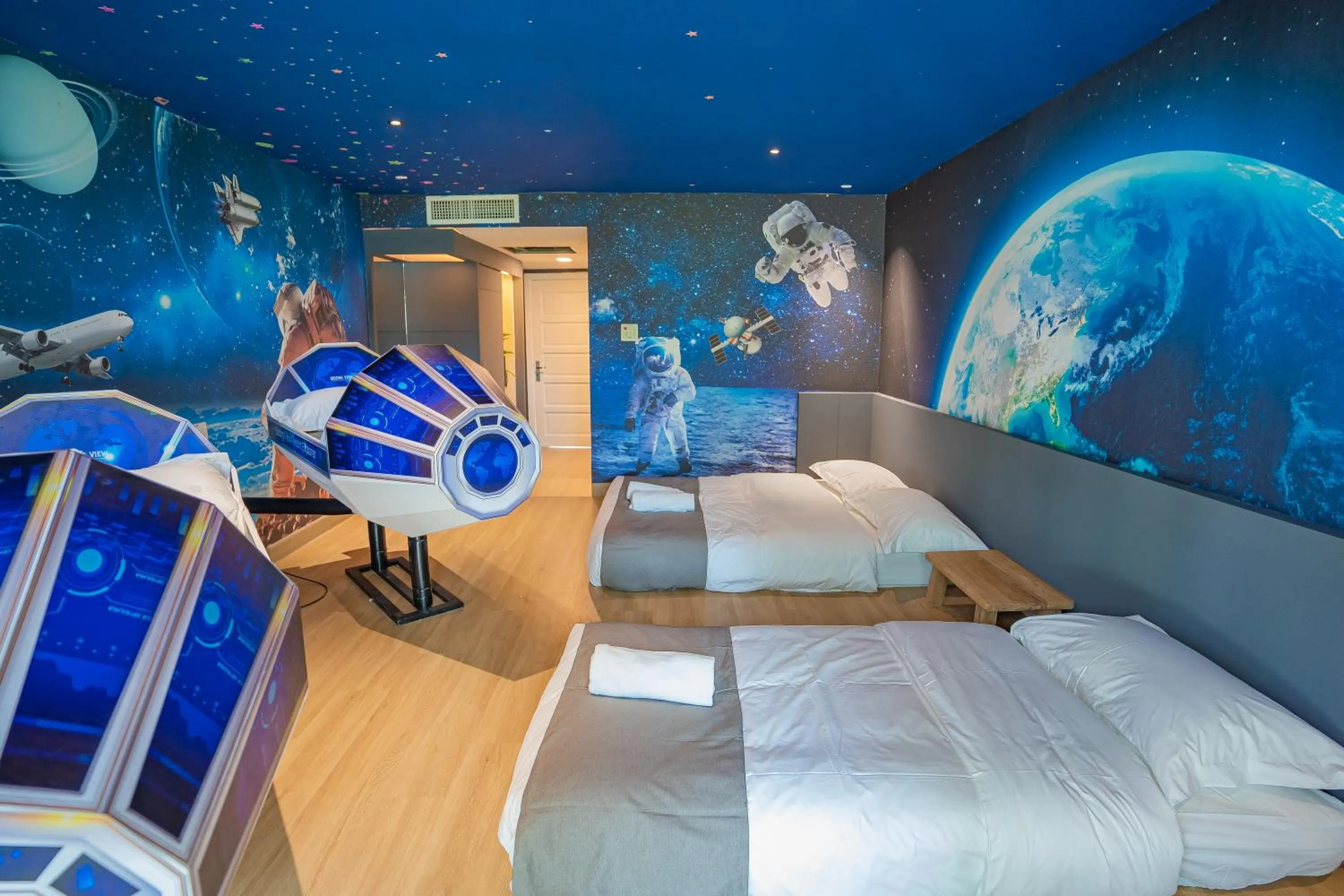 Bed in BIDONG VIEW RESORT