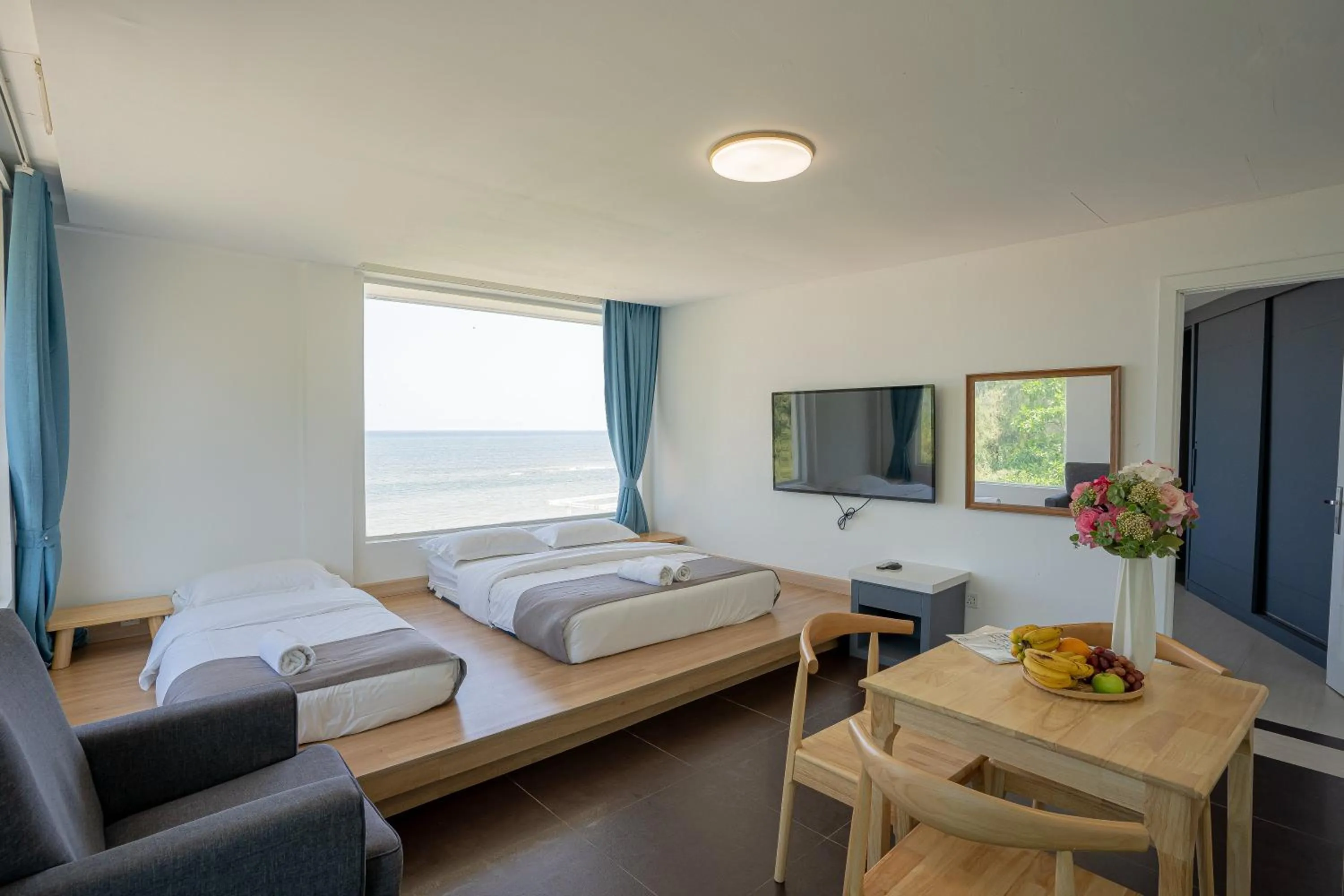 Bed in BIDONG VIEW RESORT