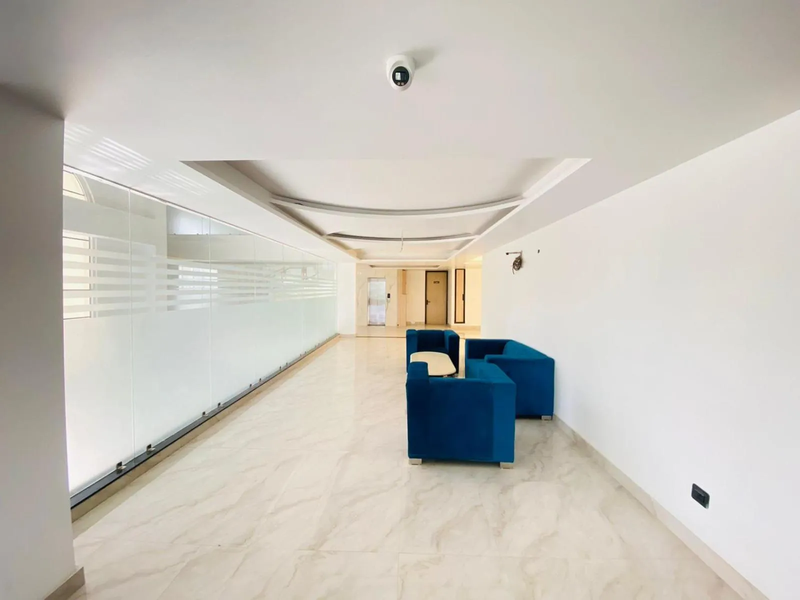 Seating area in Hotel Holiday Grand