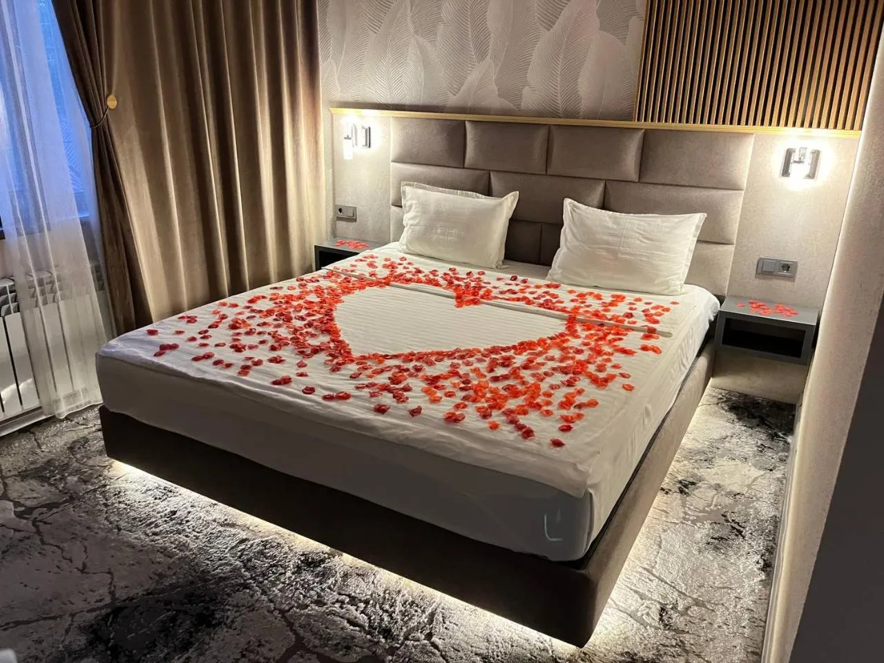 Bed in Homy House Hotel