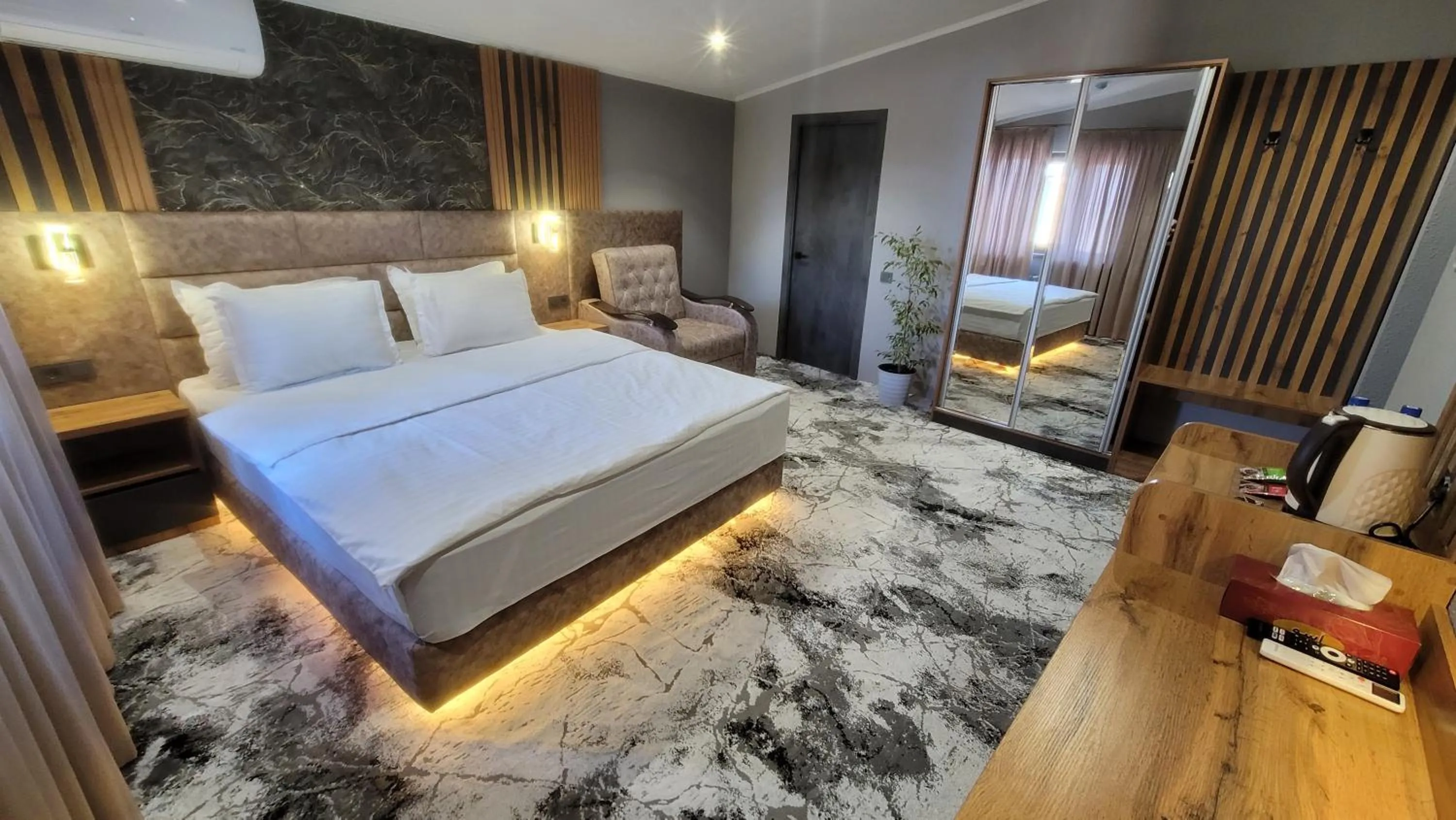 Bed in Homy House Hotel