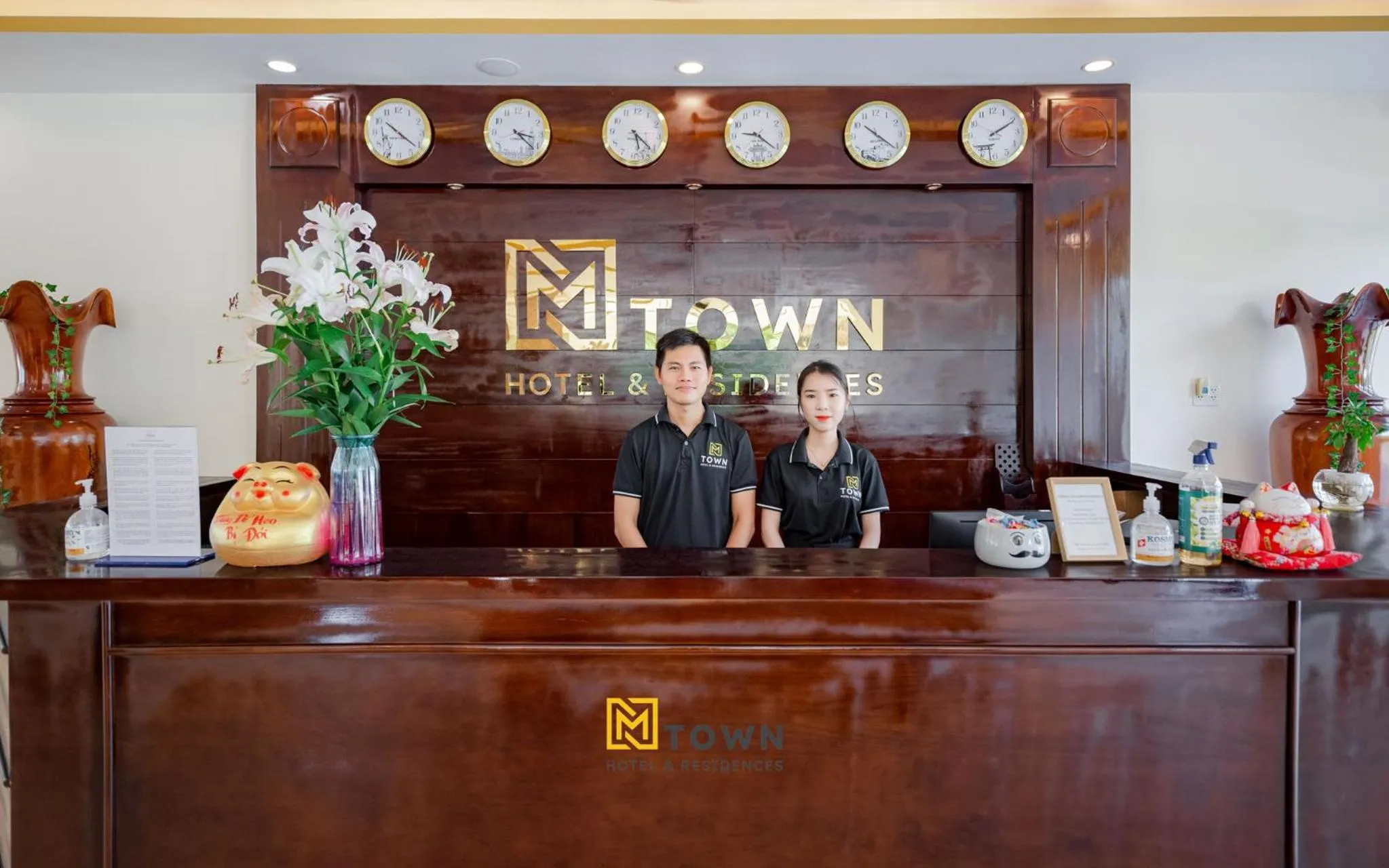 Lobby or reception in Luxy Park Hotel & Apartments - MTown