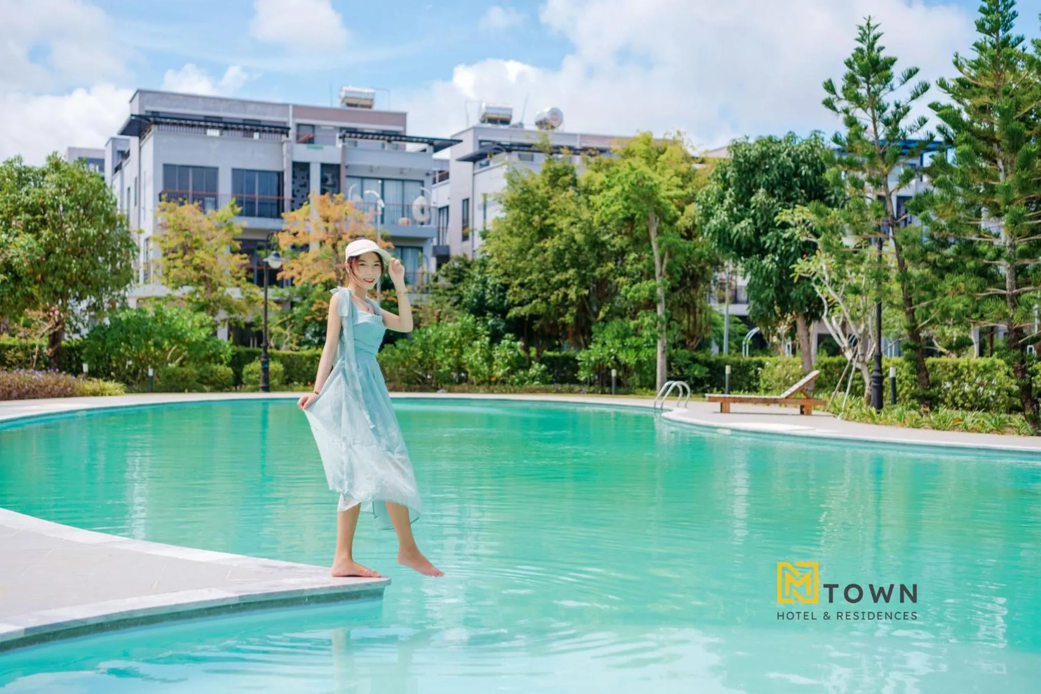 Swimming pool in Luxy Park Hotel & Apartments - MTown