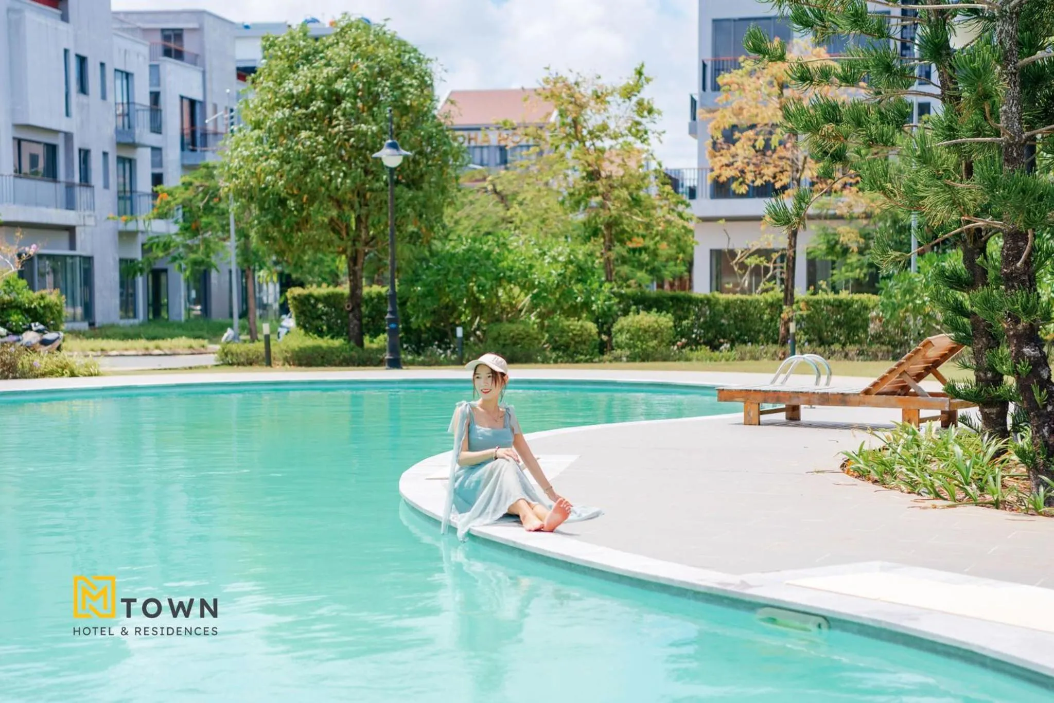 Swimming pool in Luxy Park Hotel & Apartments - MTown