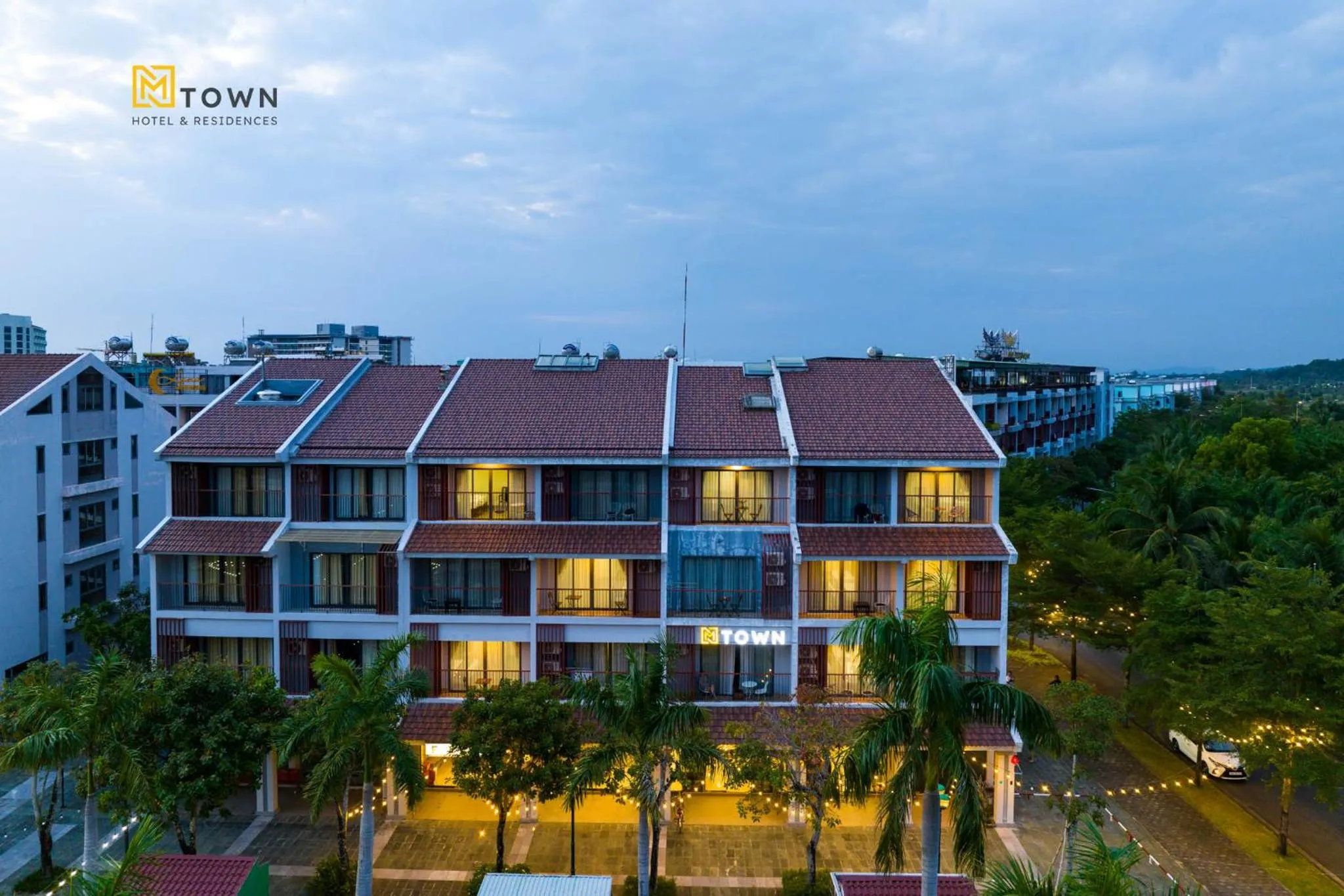 Property building in Luxy Park Hotel & Apartments - MTown