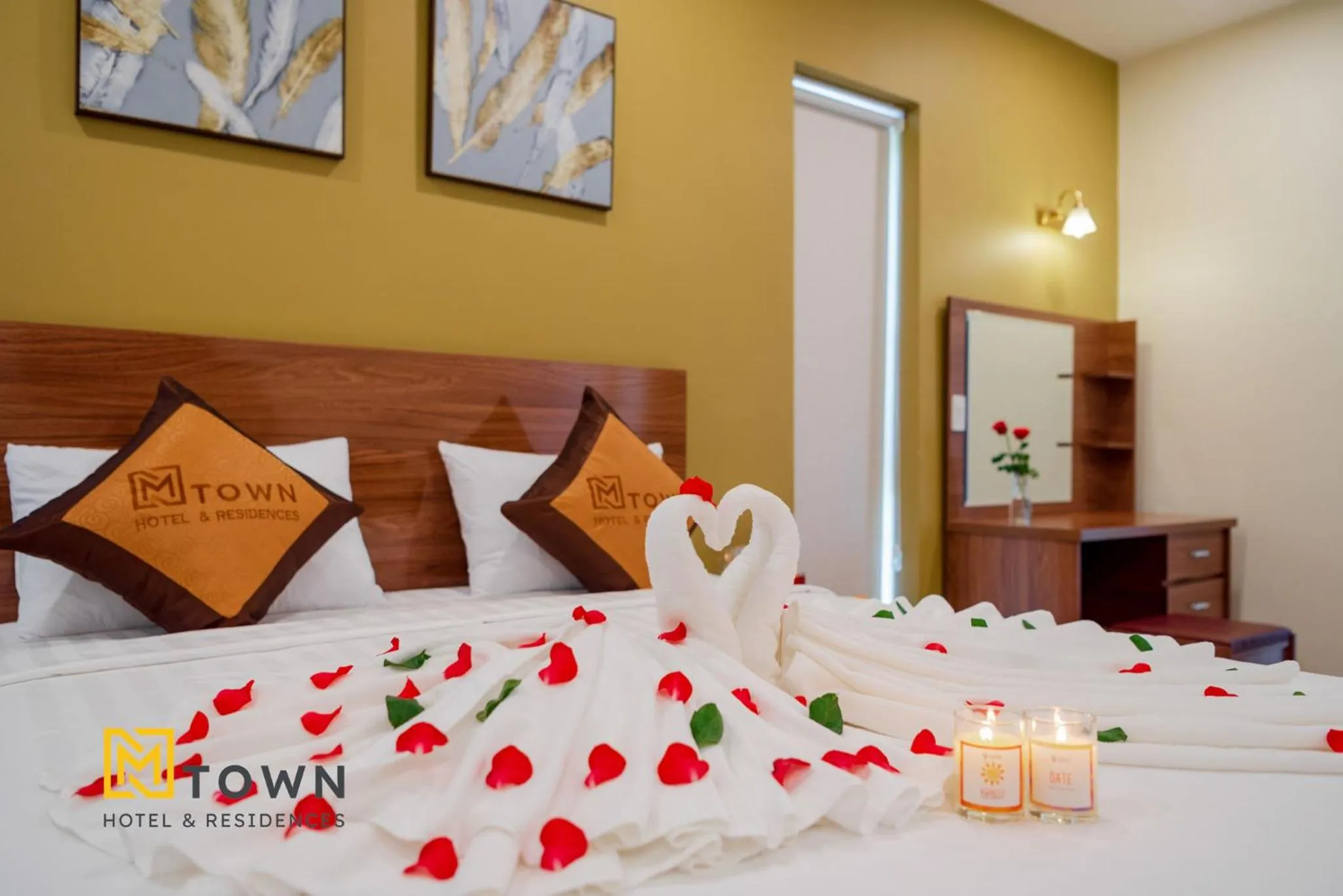 Bed in Luxy Park Hotel & Apartments - MTown