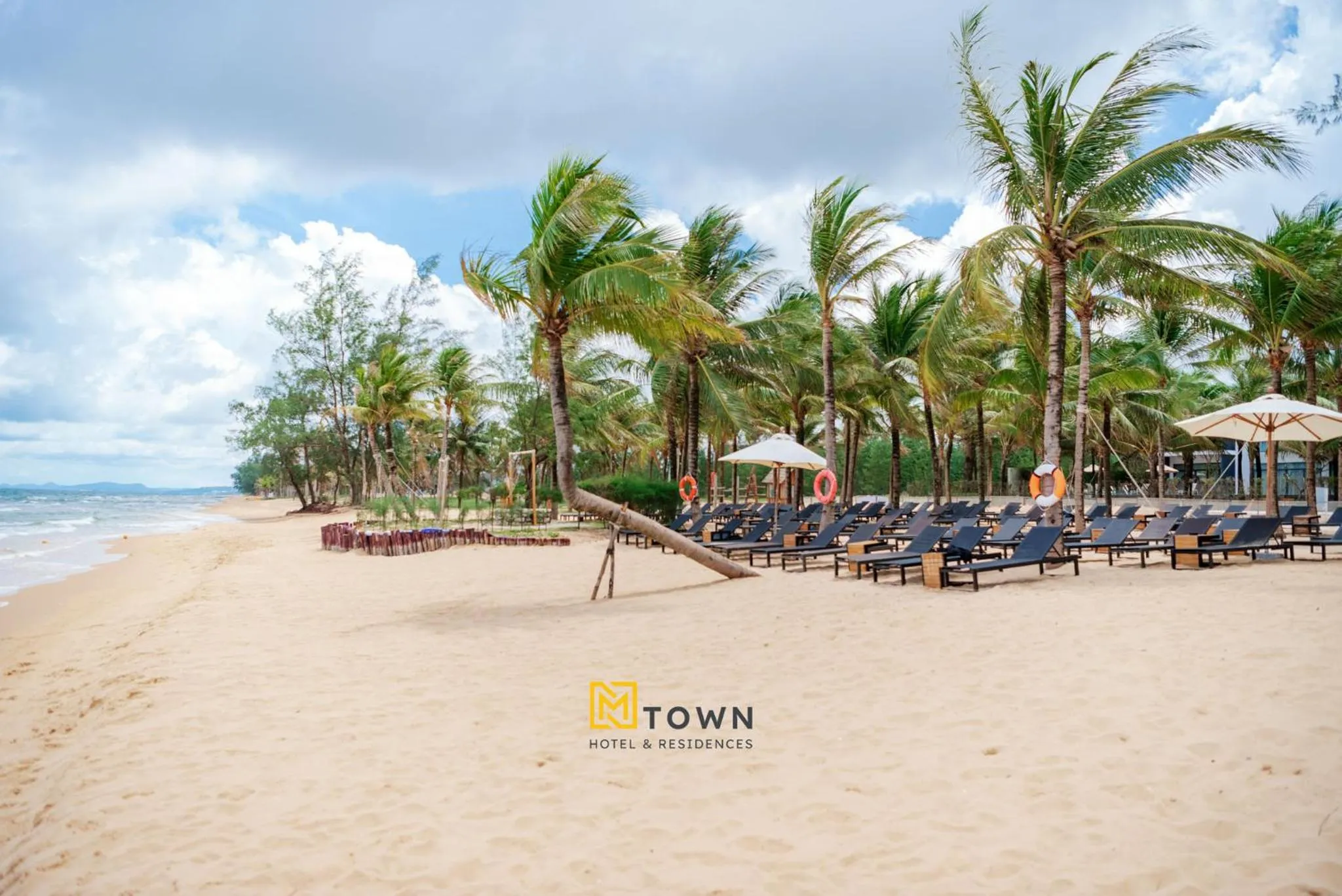 Beach in Luxy Park Hotel & Apartments - MTown