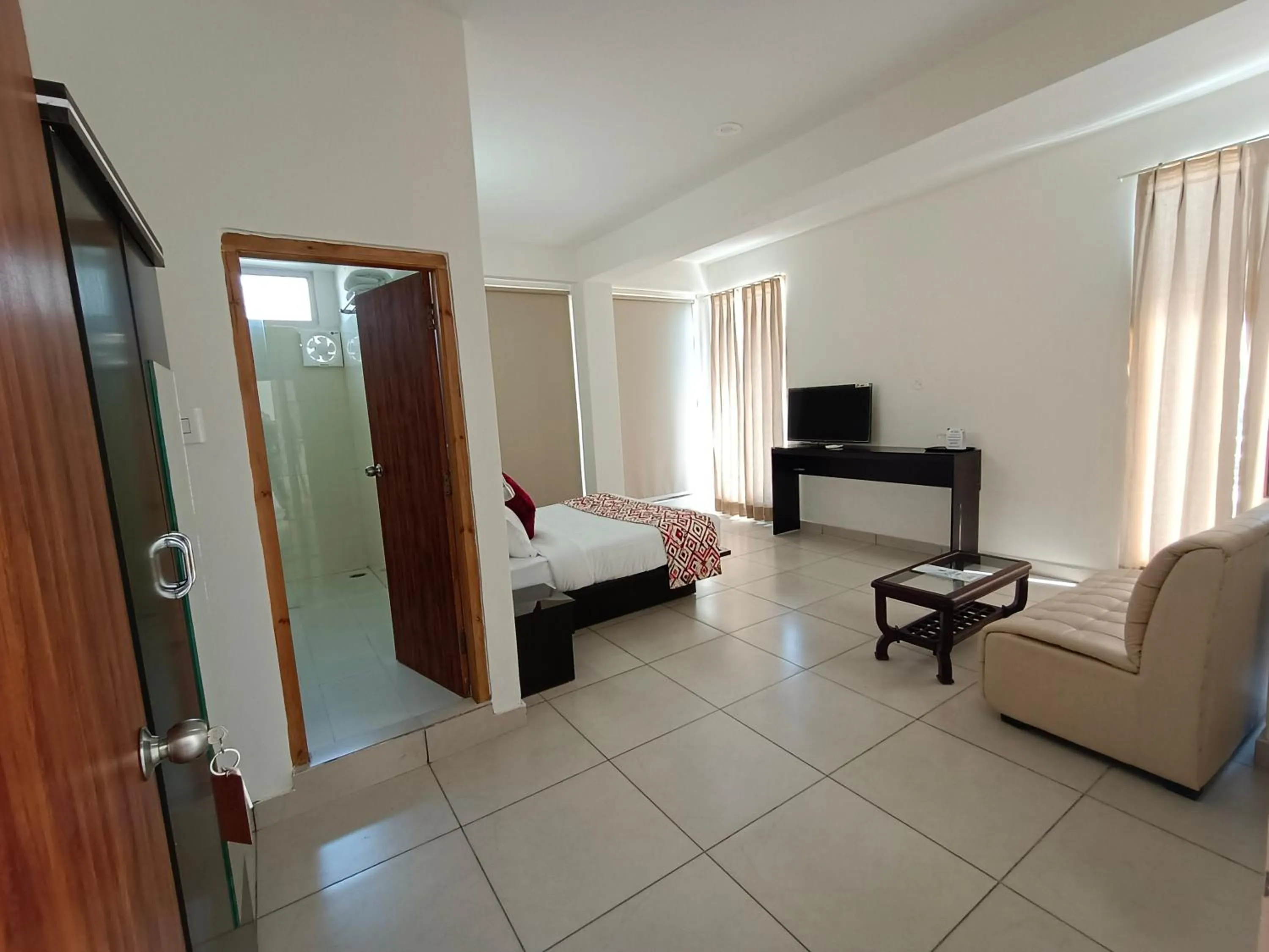 Bedroom, Bed in Gezellig Inn - Hotel Oasis