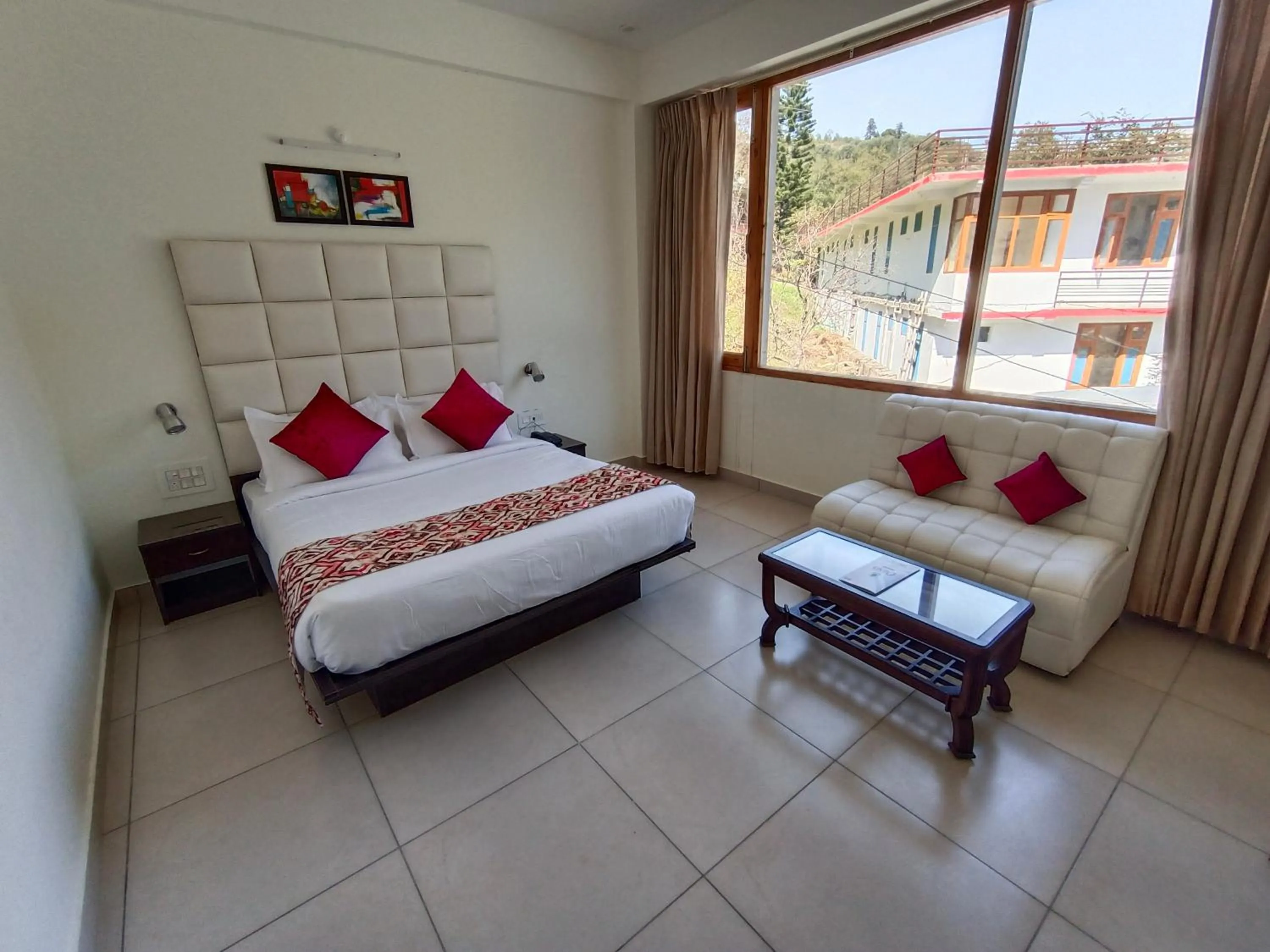 Bedroom, Bed in Gezellig Inn - Hotel Oasis