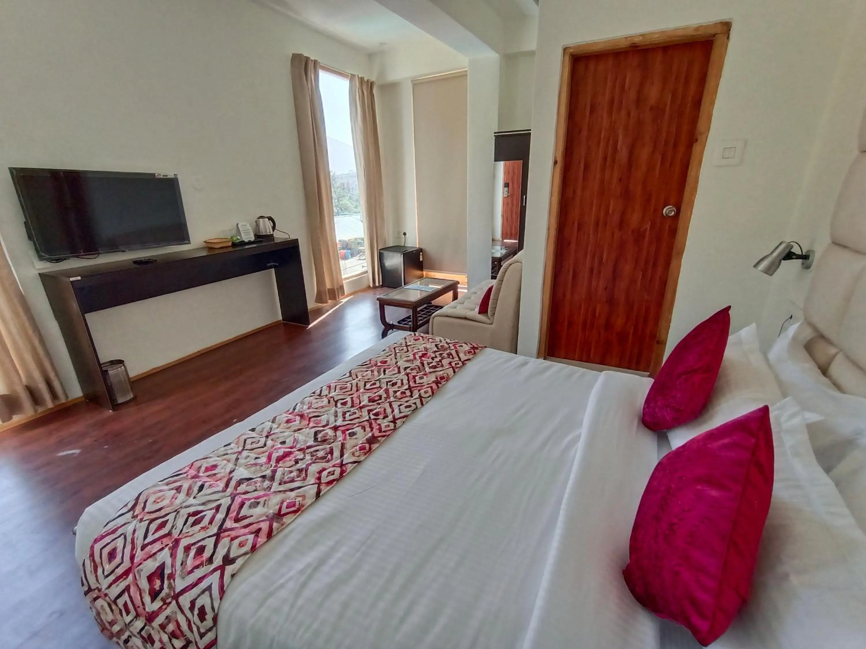 Bedroom, Bed in Gezellig Inn - Hotel Oasis