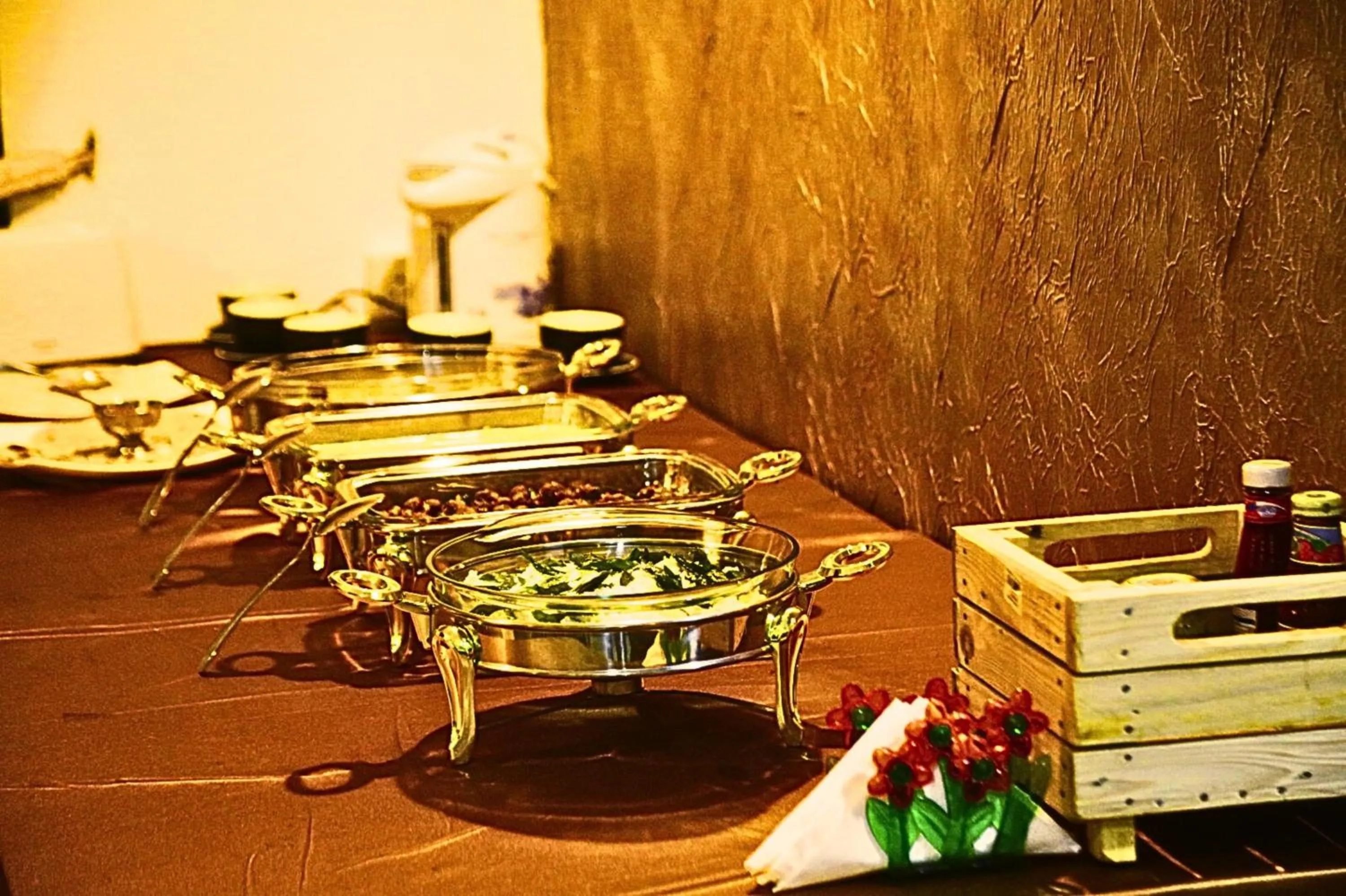 Restaurant/places to eat in Ared Villa