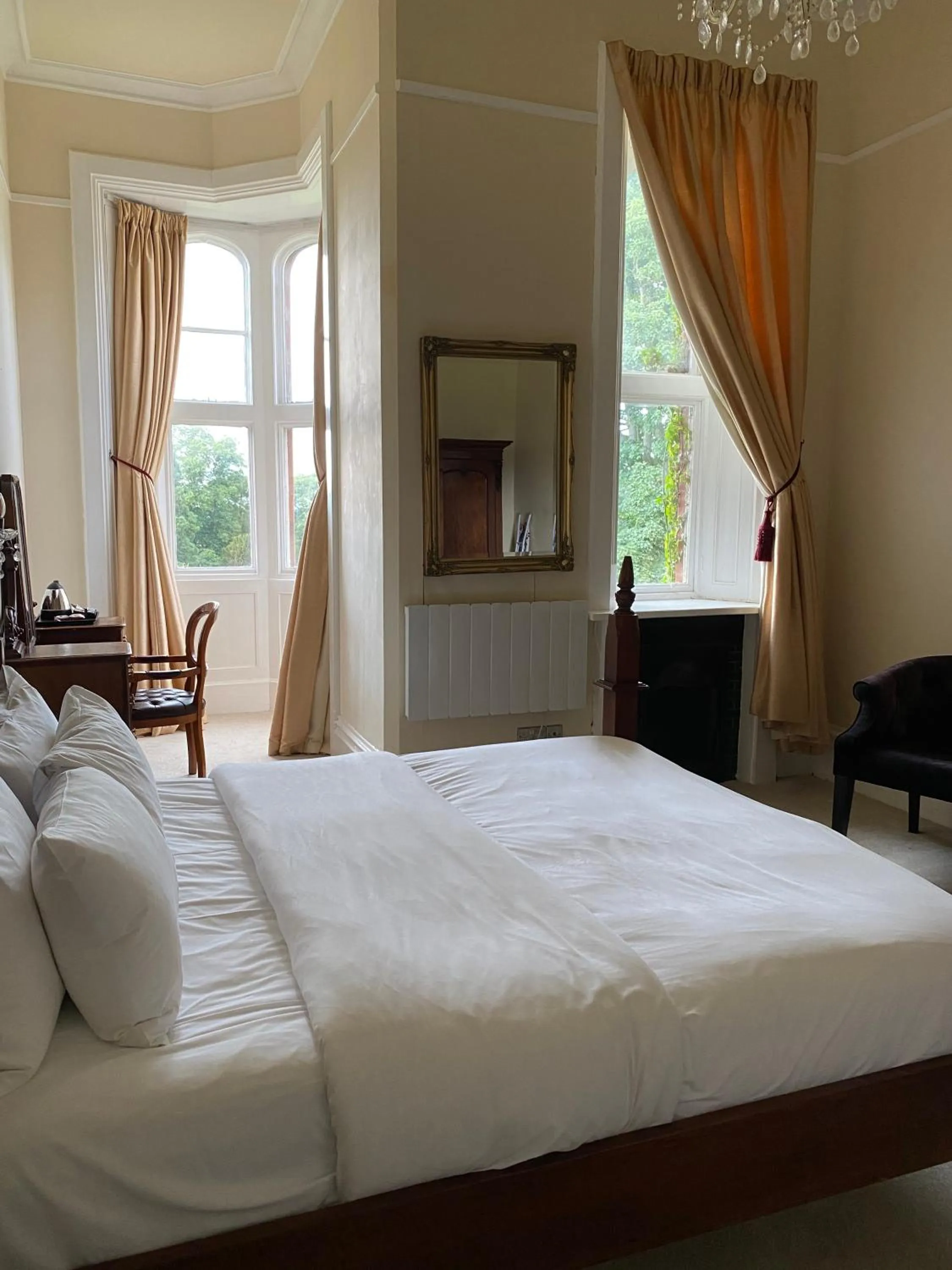 Bed in Ruthin Castle Hotel and Spa