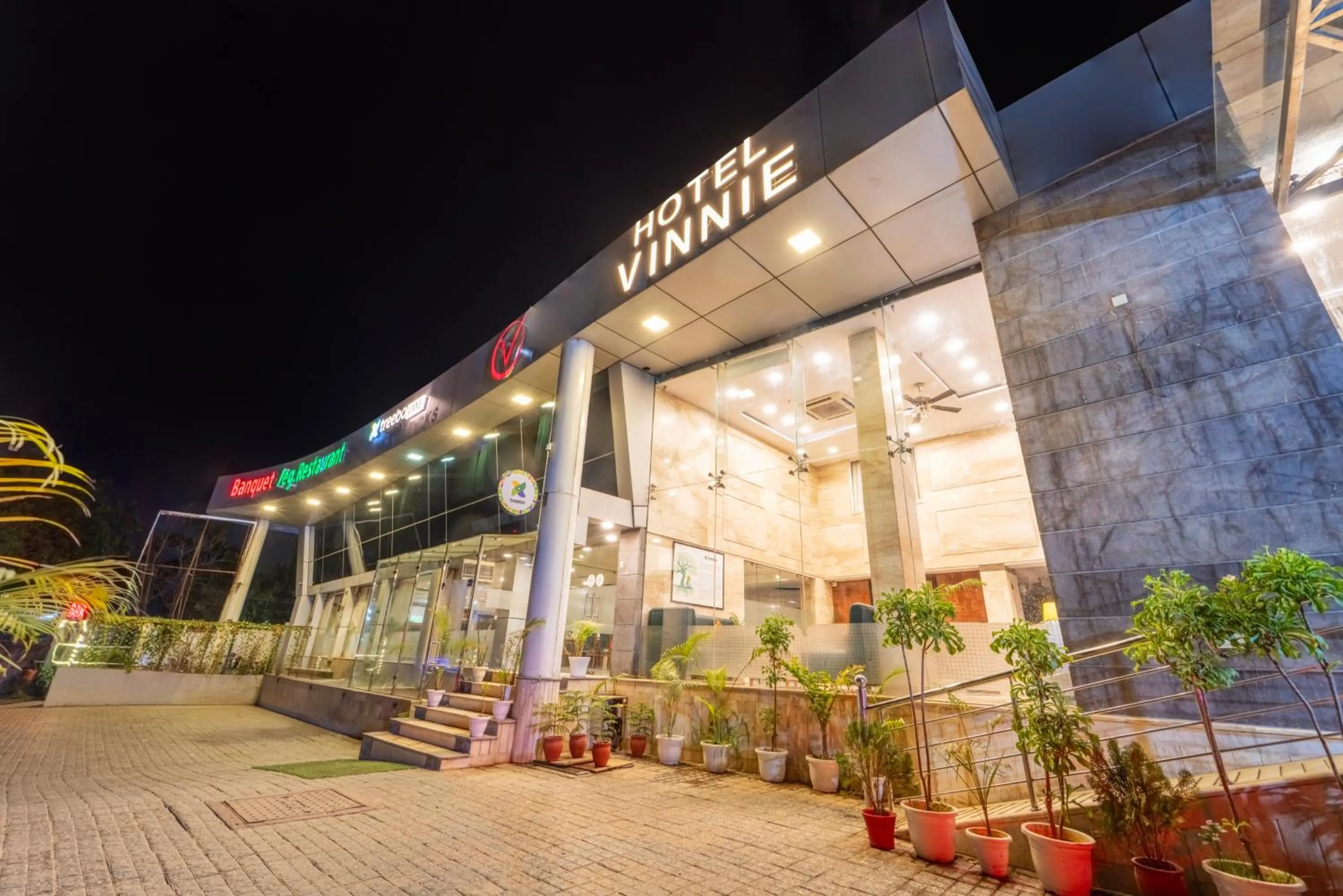 Property building in Treebo Premium Vinnie - Near Airport