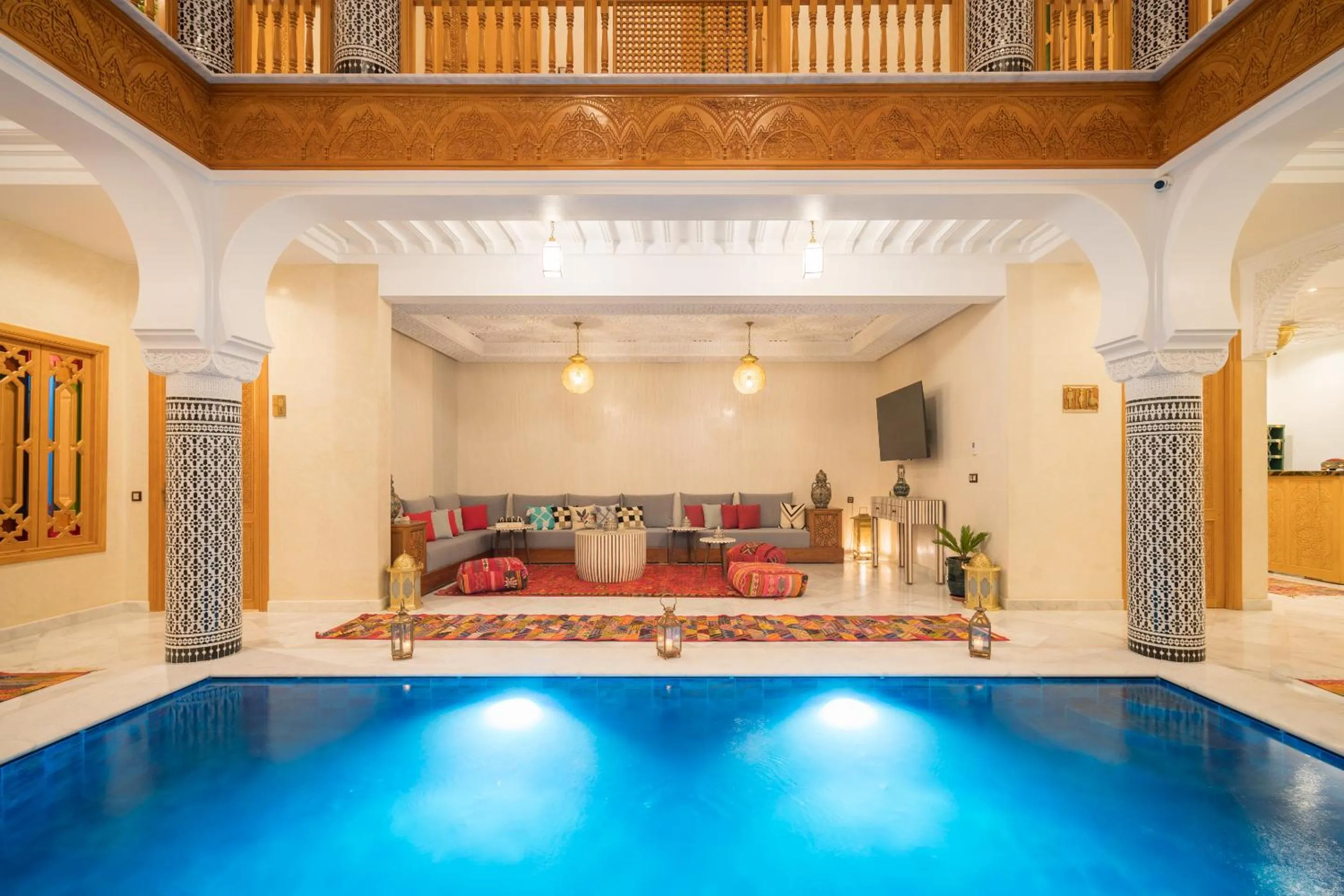 Communal lounge/ TV room in Riad Atlas Palace & SPA