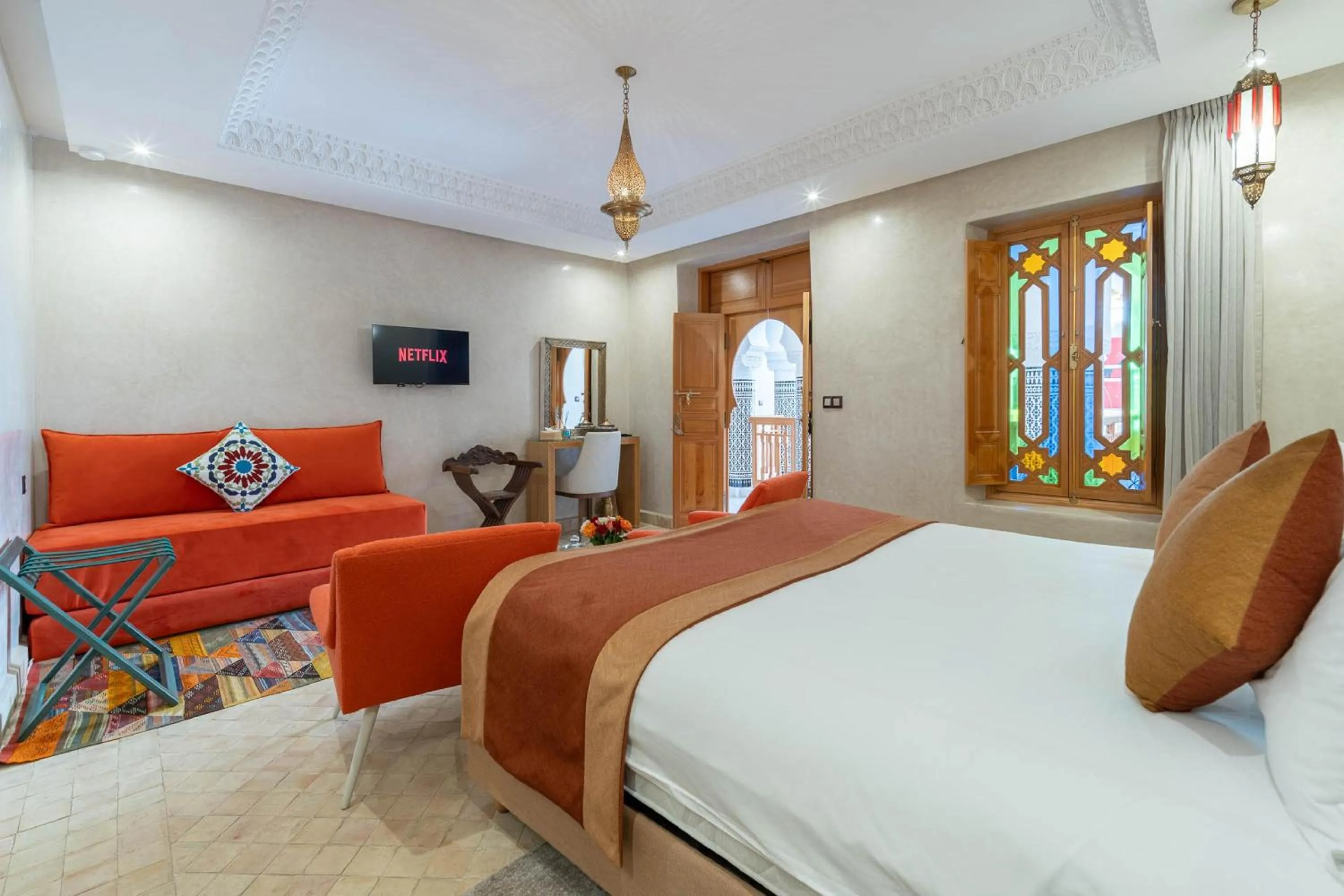 Photo of the whole room, Bed in Riad Atlas Palace & SPA