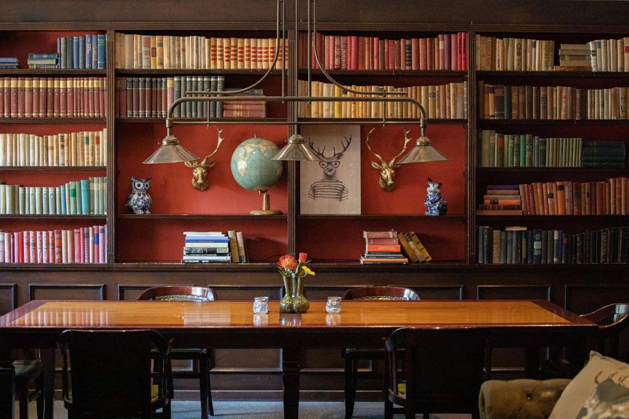 Library in Restaurant & Hotel Hoog Holten
