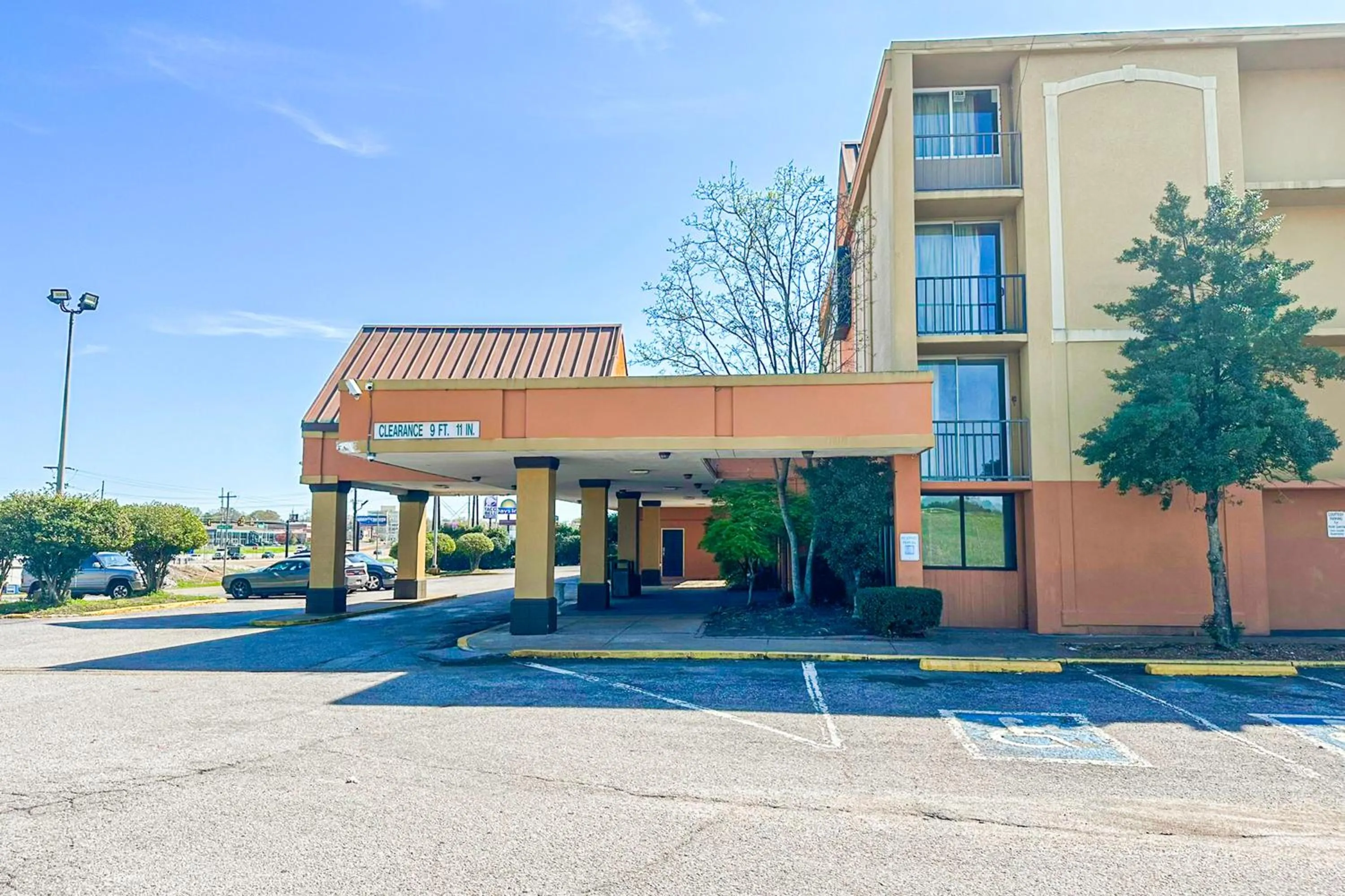 Property building in Jackson Hotel And Convention Center
