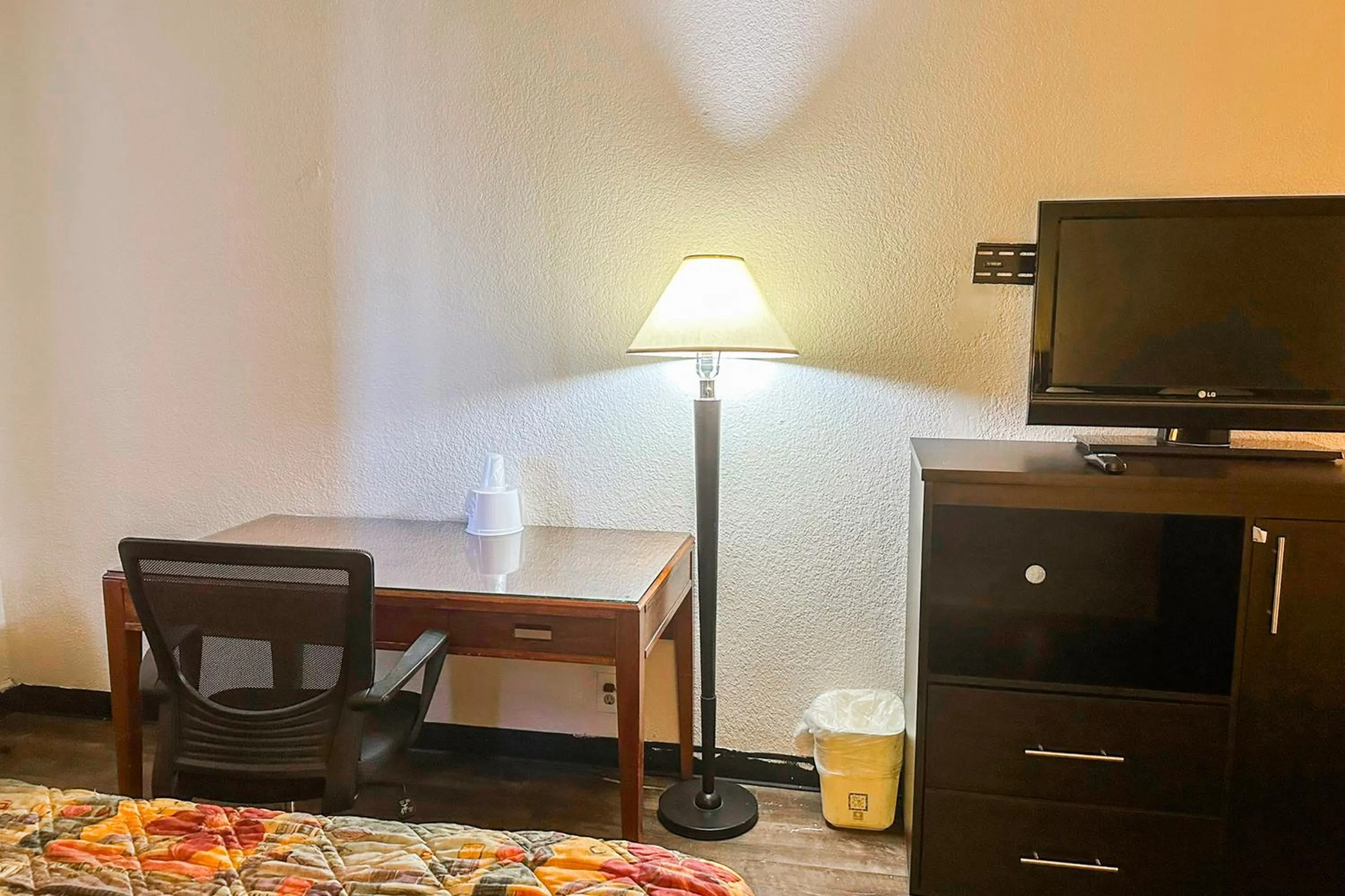 TV and multimedia in Jackson Hotel And Convention Center