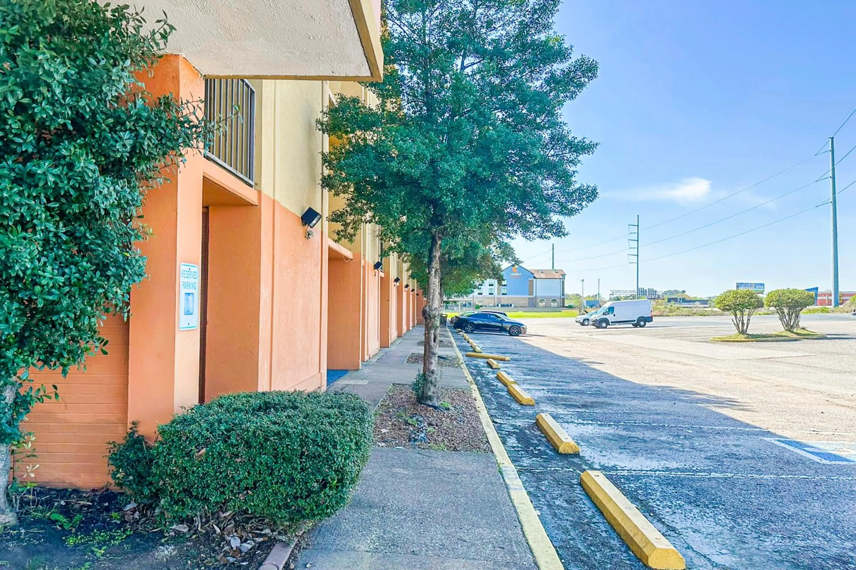 Parking in Jackson Hotel And Convention Center