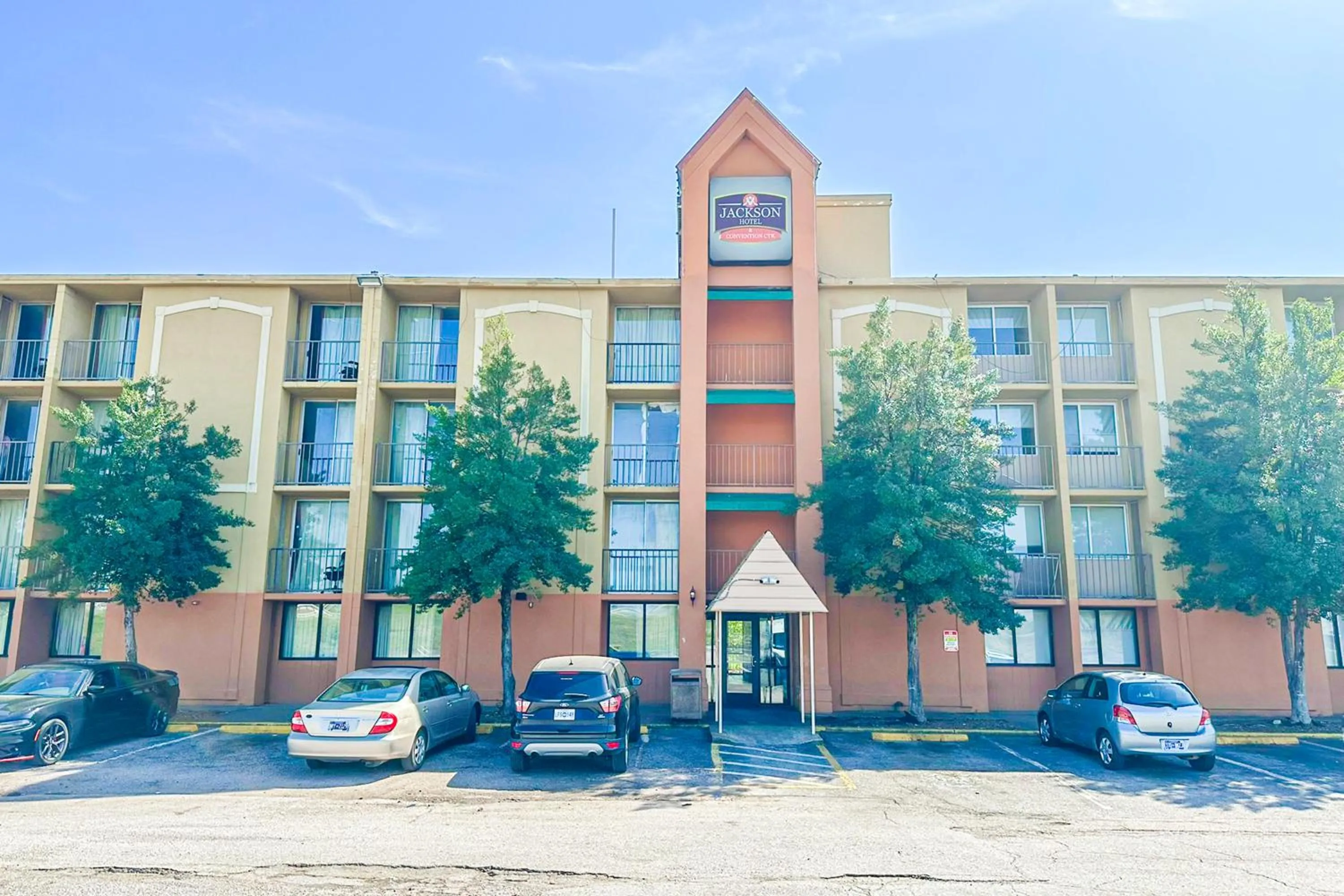 Property building in Jackson Hotel And Convention Center