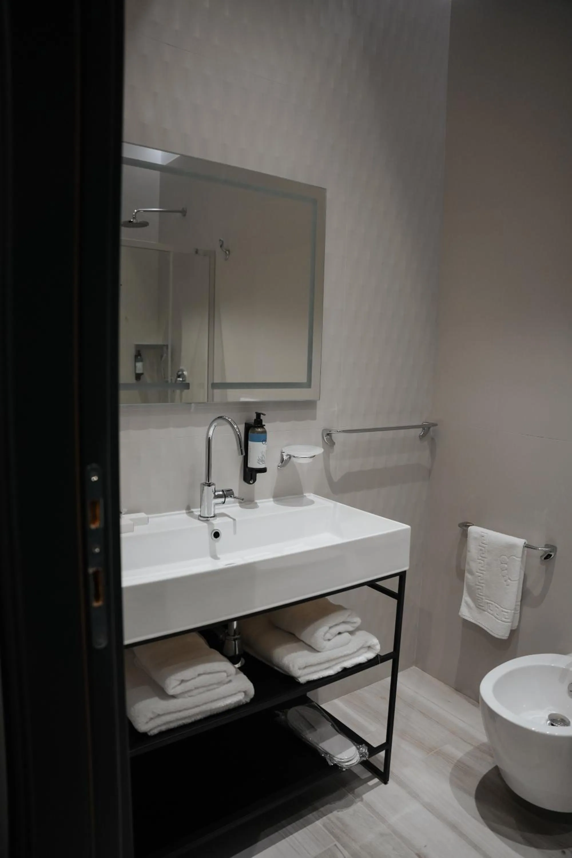 Toilet in Toer Hotel & SPA